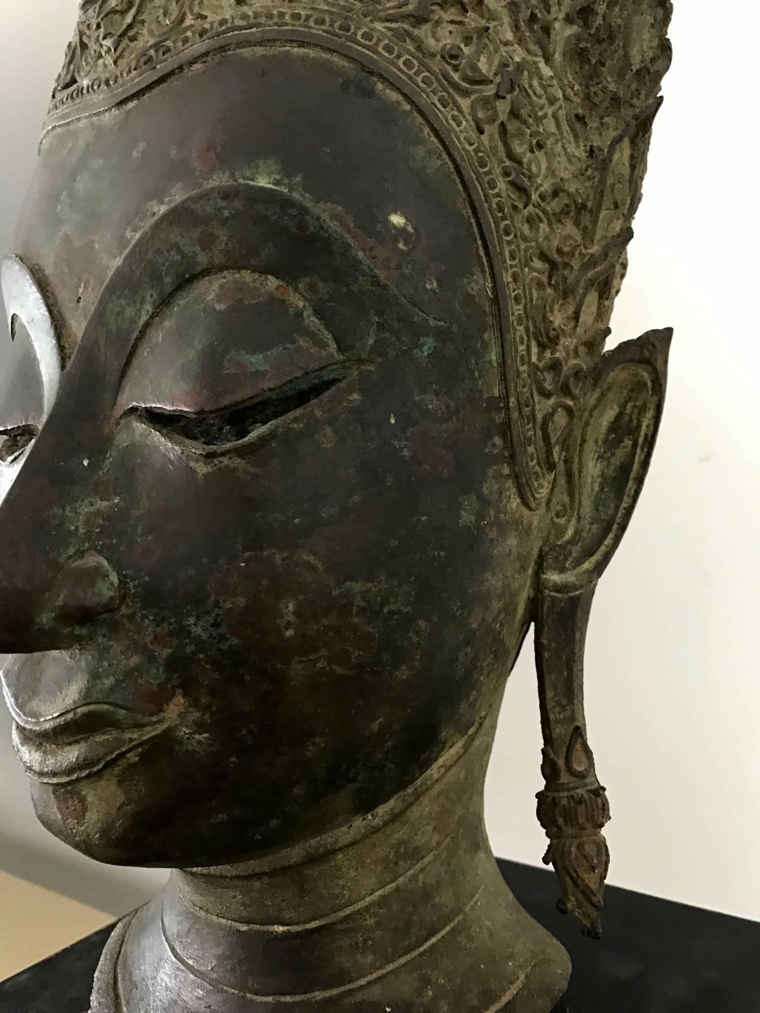 antique buddha head