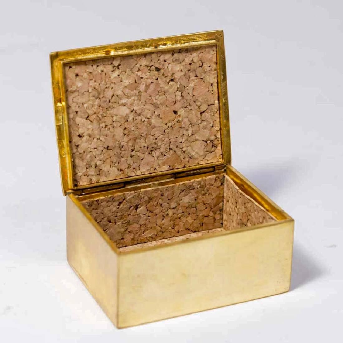 A rare bronze doré compact box called "Saint-on Jamais ou Mene l'Amour" by Line Vautrin, circa 1950.
With cork lining. Monogrammed.
For a similar piece, see Christie's Paris auction May 20th, 2015 lot 319.