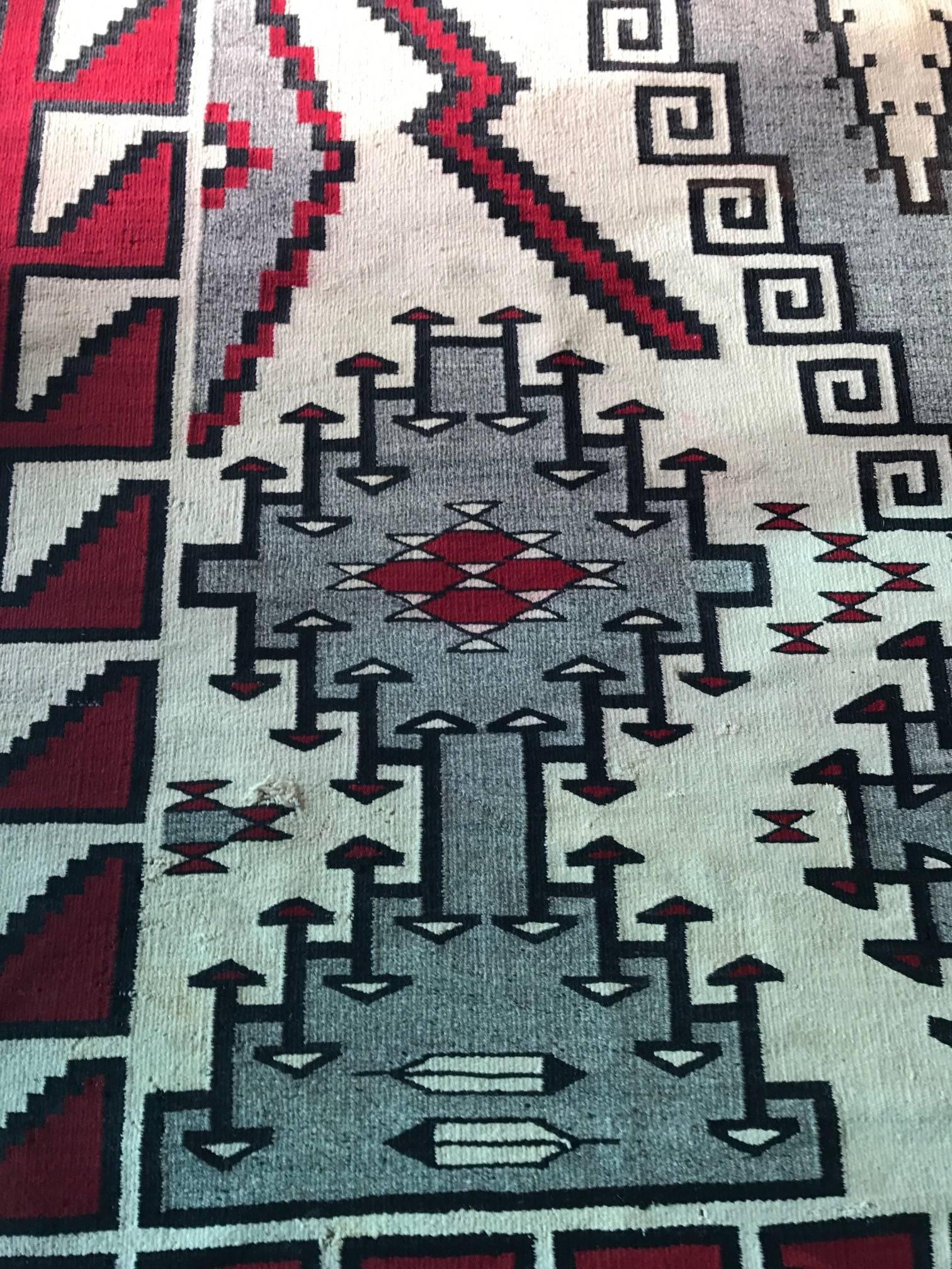 20th Century Large and Rare Antique Navajo Klagetoh Rug For Sale
