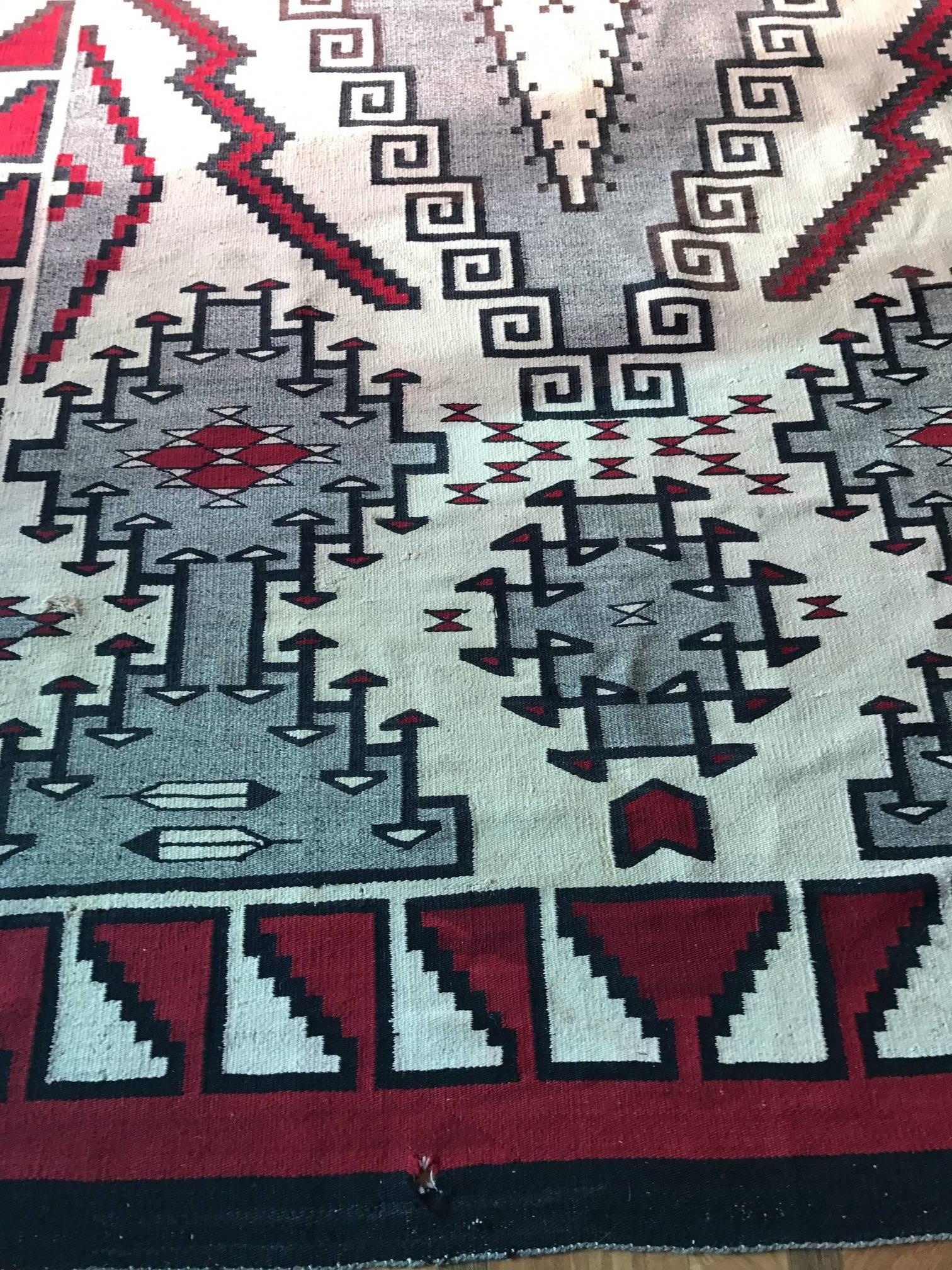 Large and Rare Antique Navajo Klagetoh Rug For Sale 1