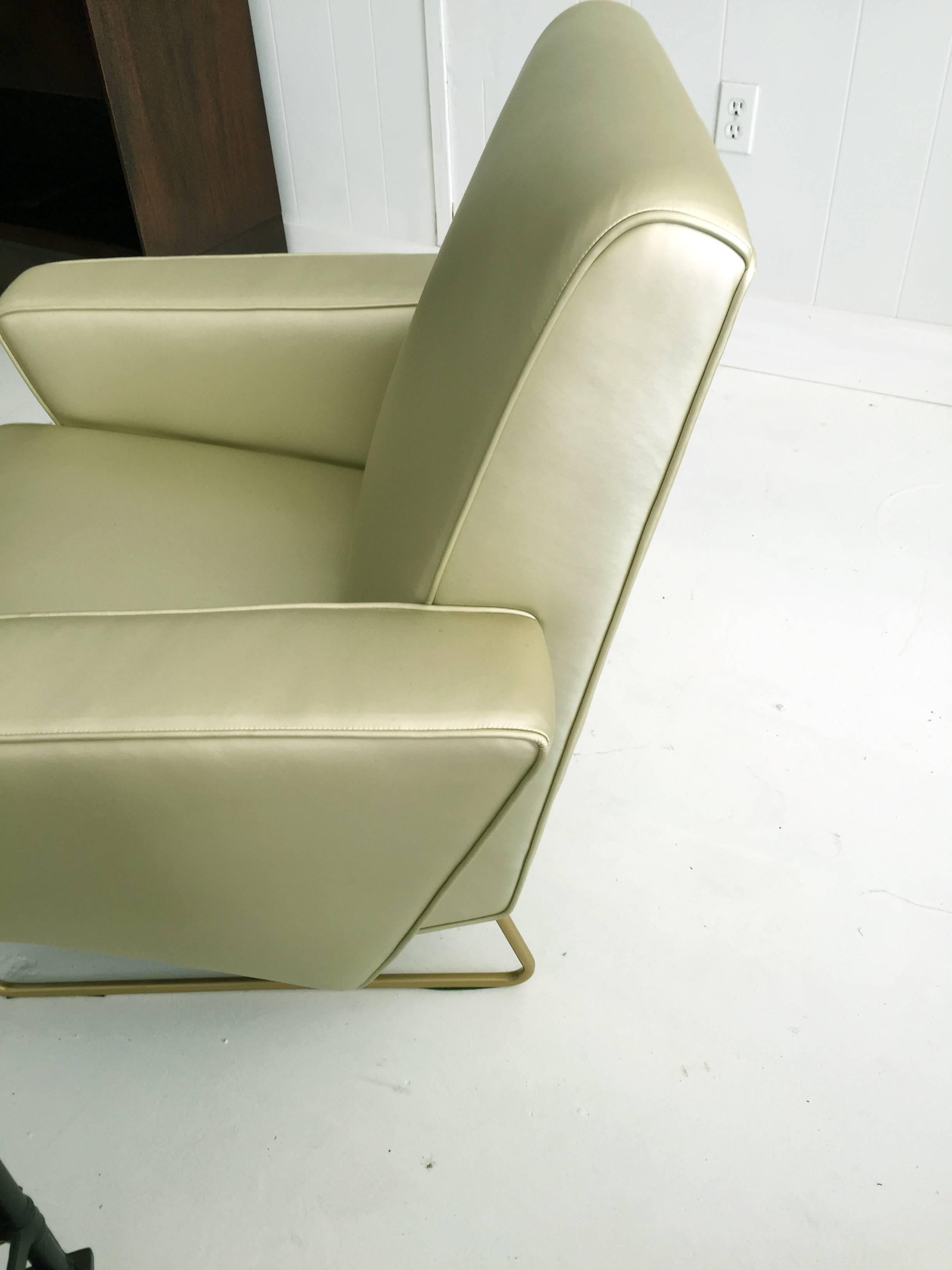 Pair of French Geometrical Club Chairs Pierre Guariche For Sale 2
