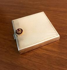 Cartier Étui compact Art Déco en argent sterling par