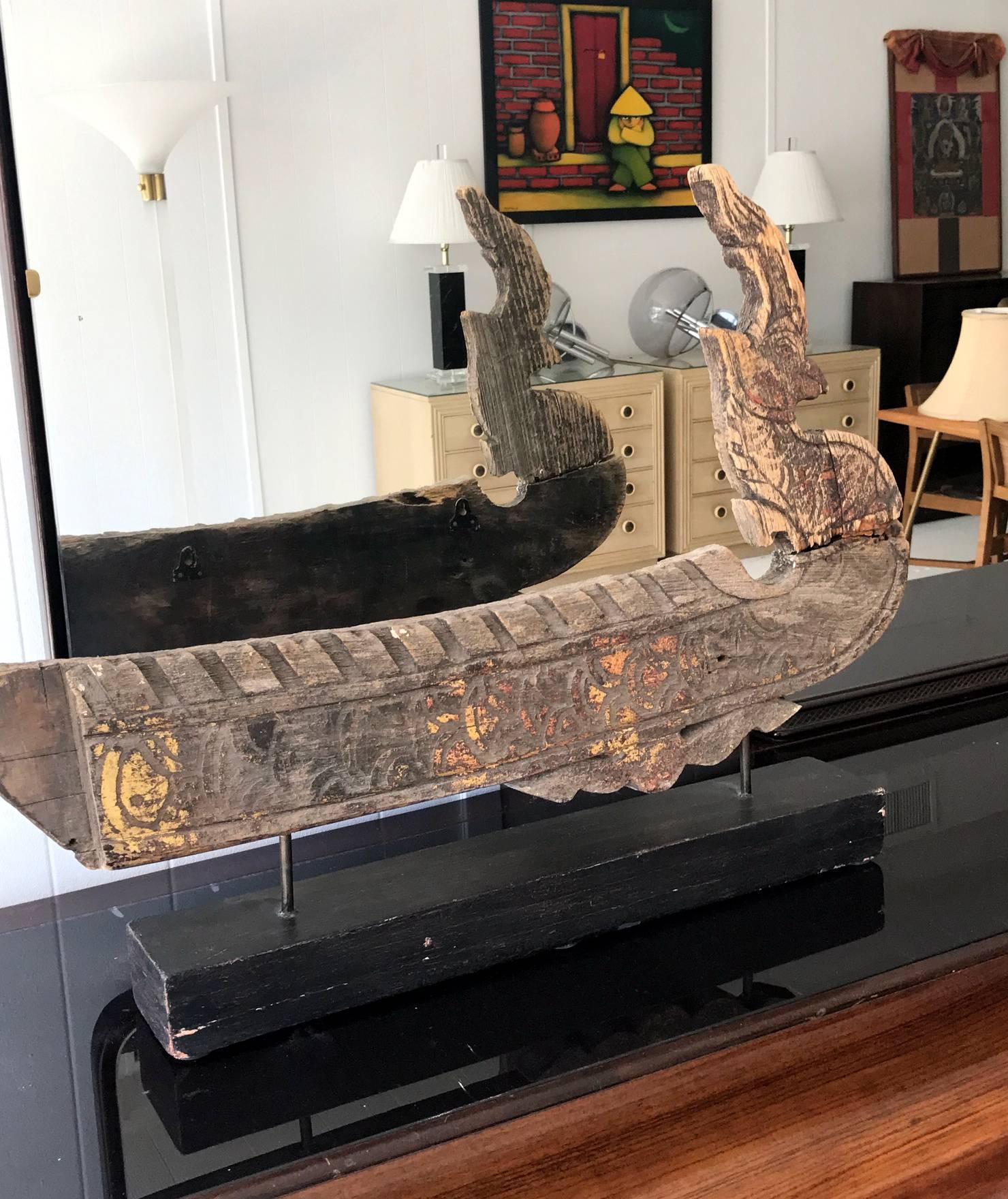 20th Century Two Antique Hong Bird Roof Carvings from Thailand For Sale