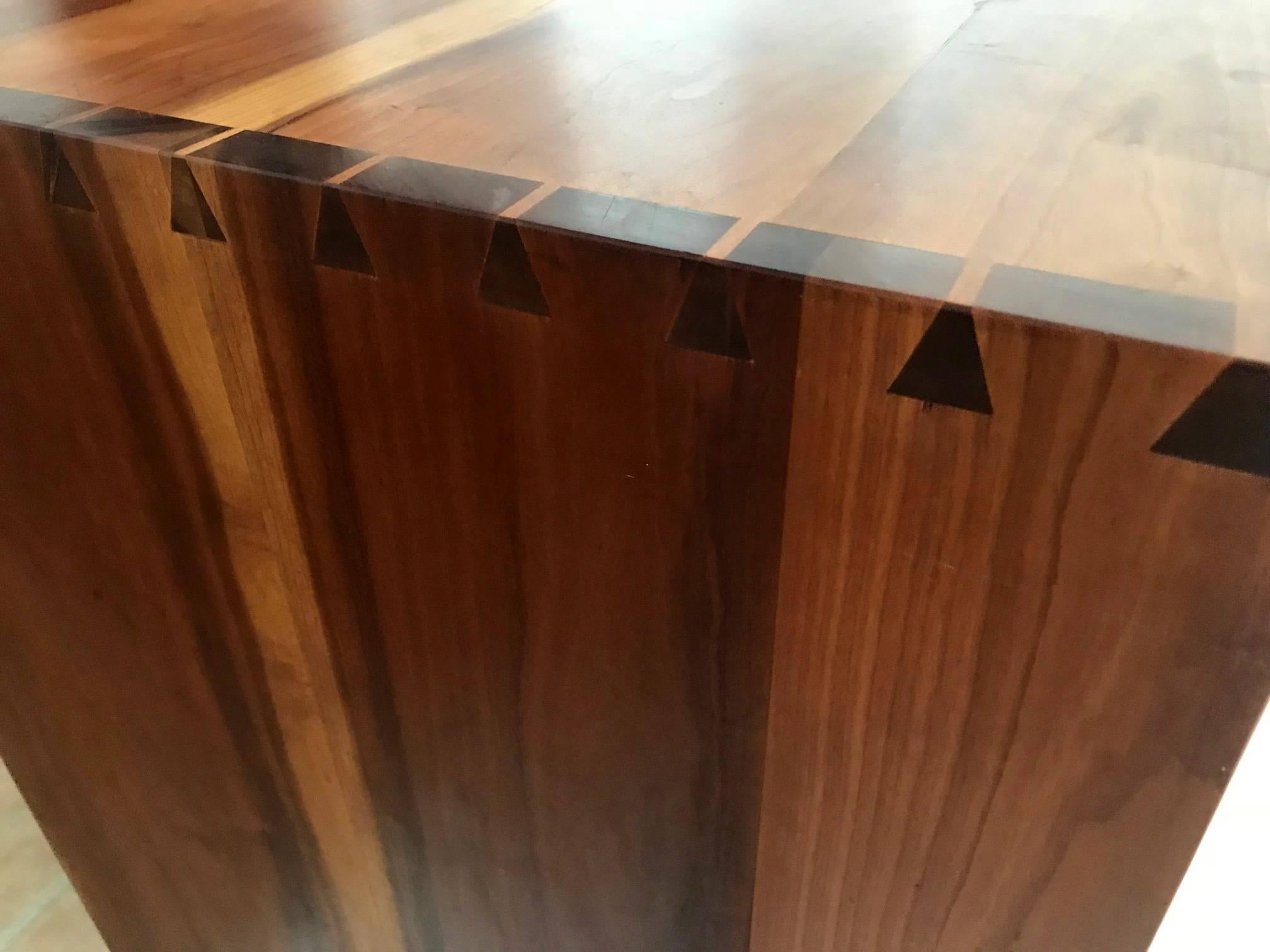 Pair of Dovetailed Dressers by George Nakashima In Good Condition In Atlanta, GA
