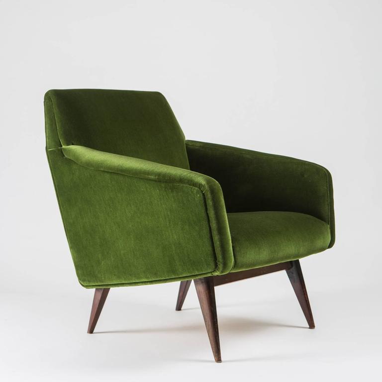 Italian 1950s Lounge Chair In The Style Of Gio Ponti For At 1stdibs Remarkable Italian 1950s Lounge Chair Compact And Really Comfortable Seating It Represents The Visual