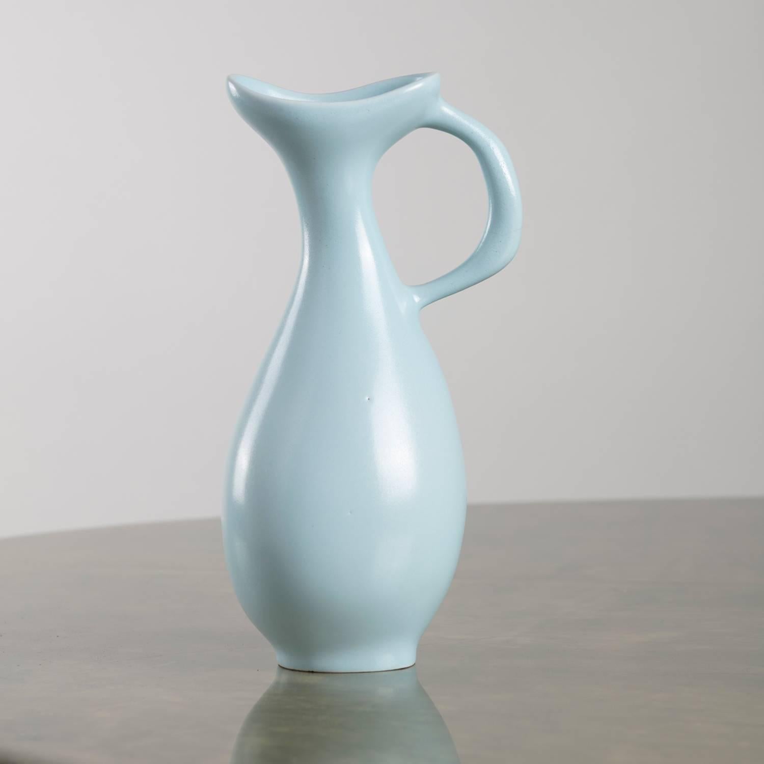 Ceramic vase model 