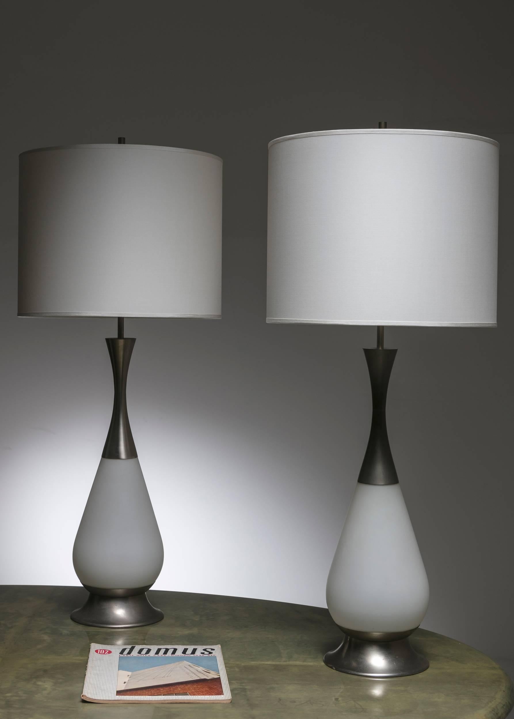 Marvellous Set of Two Stilnovo Table Lamps, Italy, 1960s For Sale 1