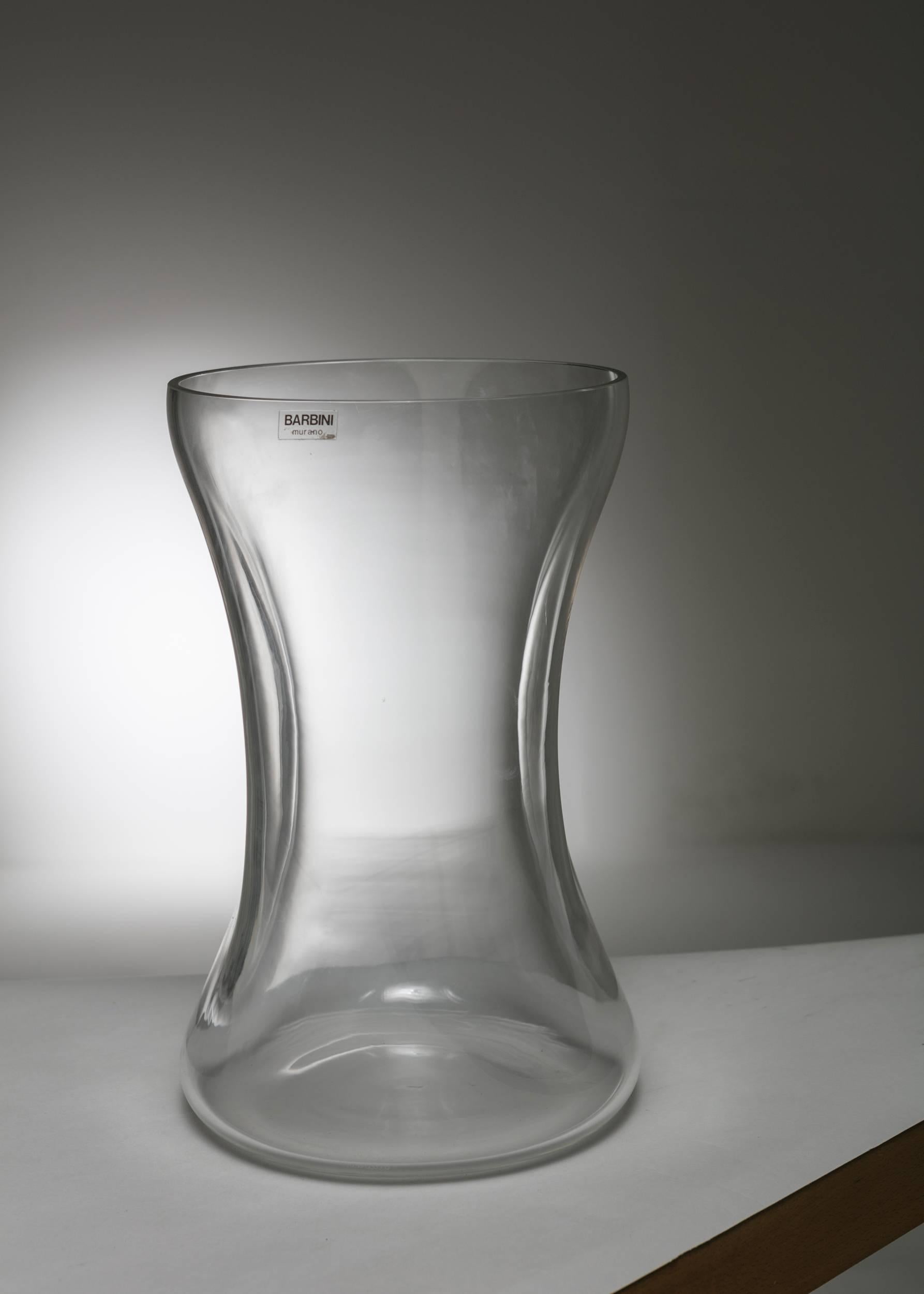 Remarkable piece by Barbini.
Asymmetrical vetro sonoro piece.