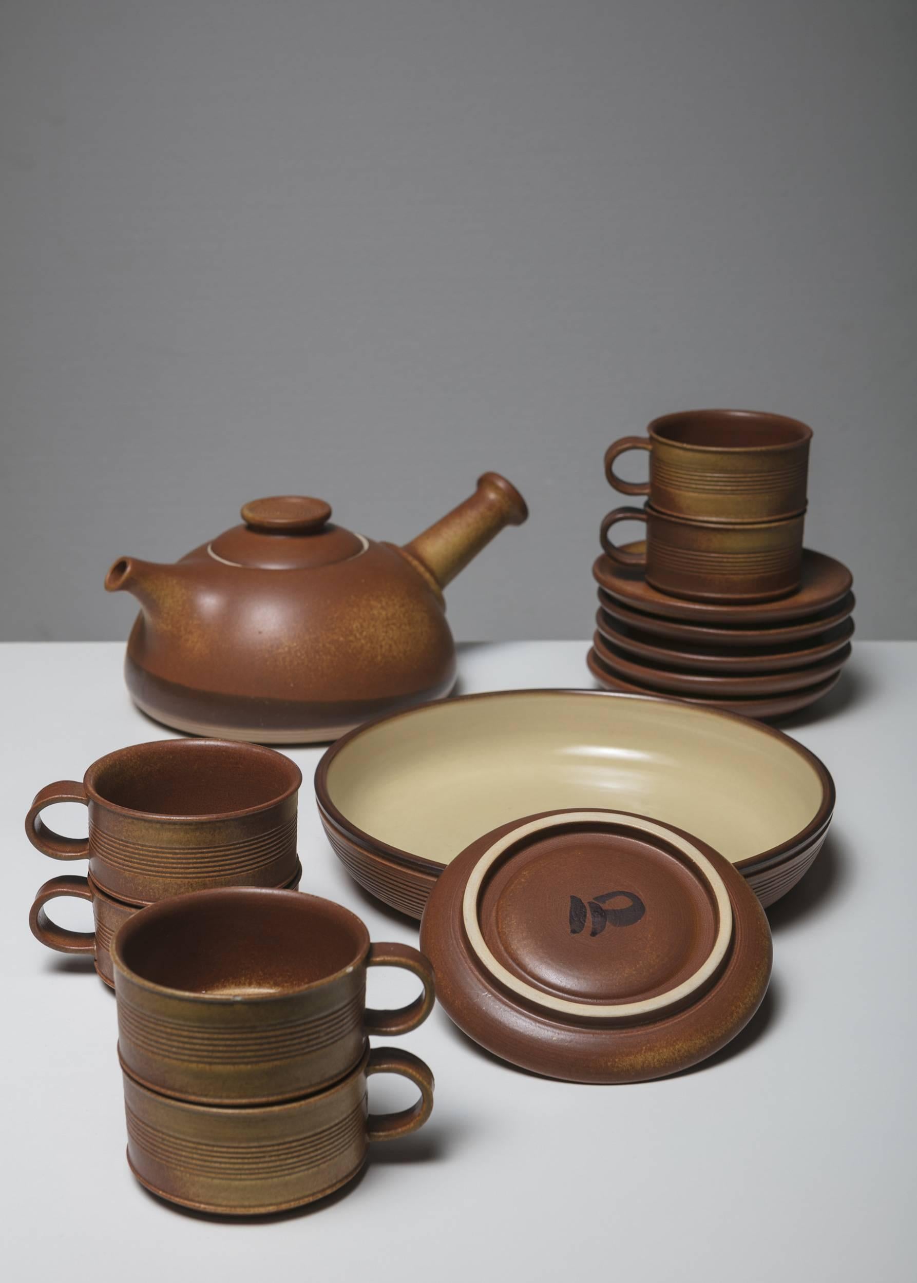 Keramik-Teeservice aus Keramik von Franco Bucci für Laboratorio Pesaro, Italien, 1970er Jahre (Moderne der Mitte des Jahrhunderts) im Angebot