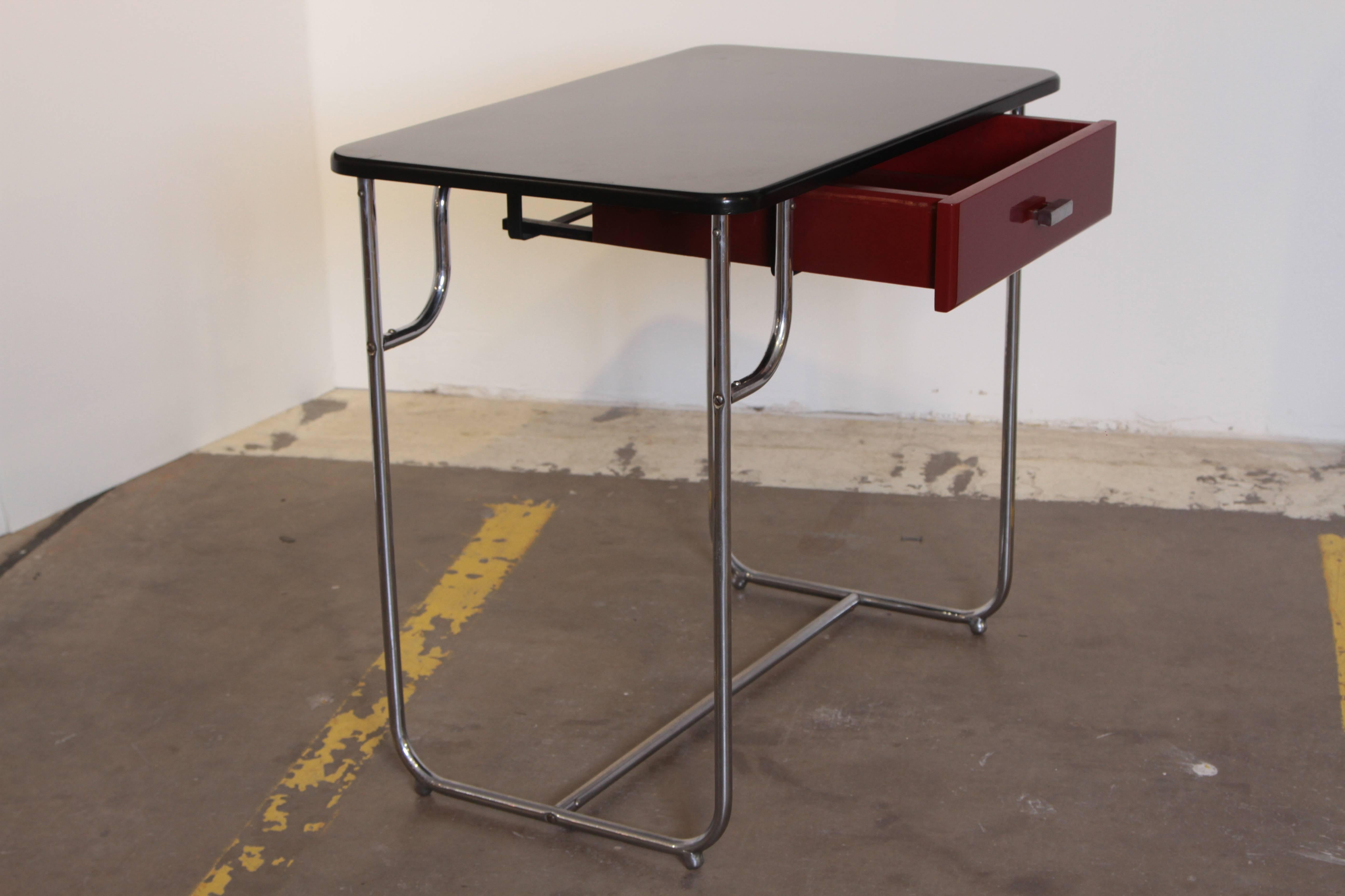 Machine Age Art Deco Lloyd Chromium Furniture Desk Set, Two Desks / Two Chairs In Good Condition For Sale In Dallas, TX