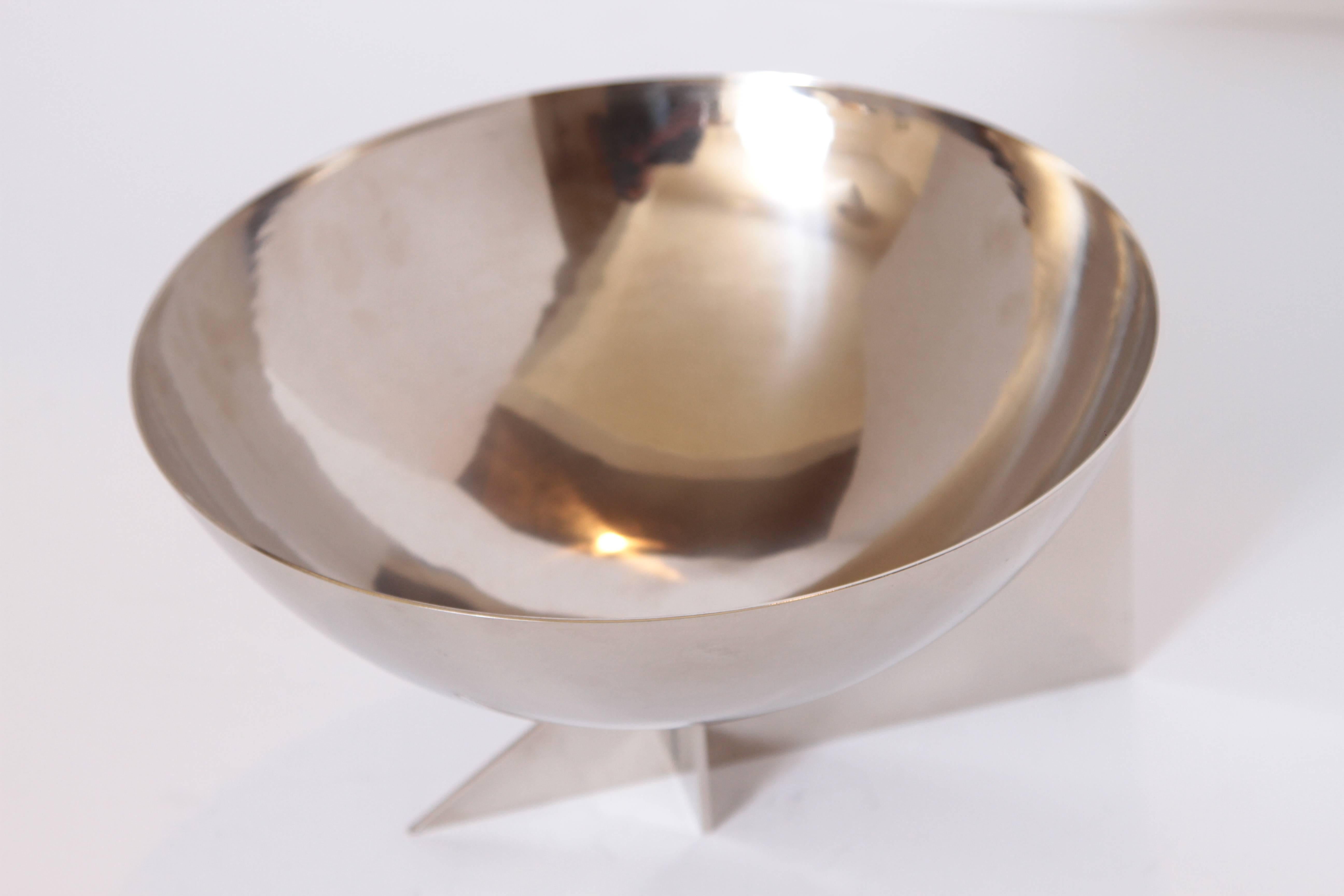 Machine Age Art Deco Signed Desny Silver Plate Centerpiece Bowl For Sale 1