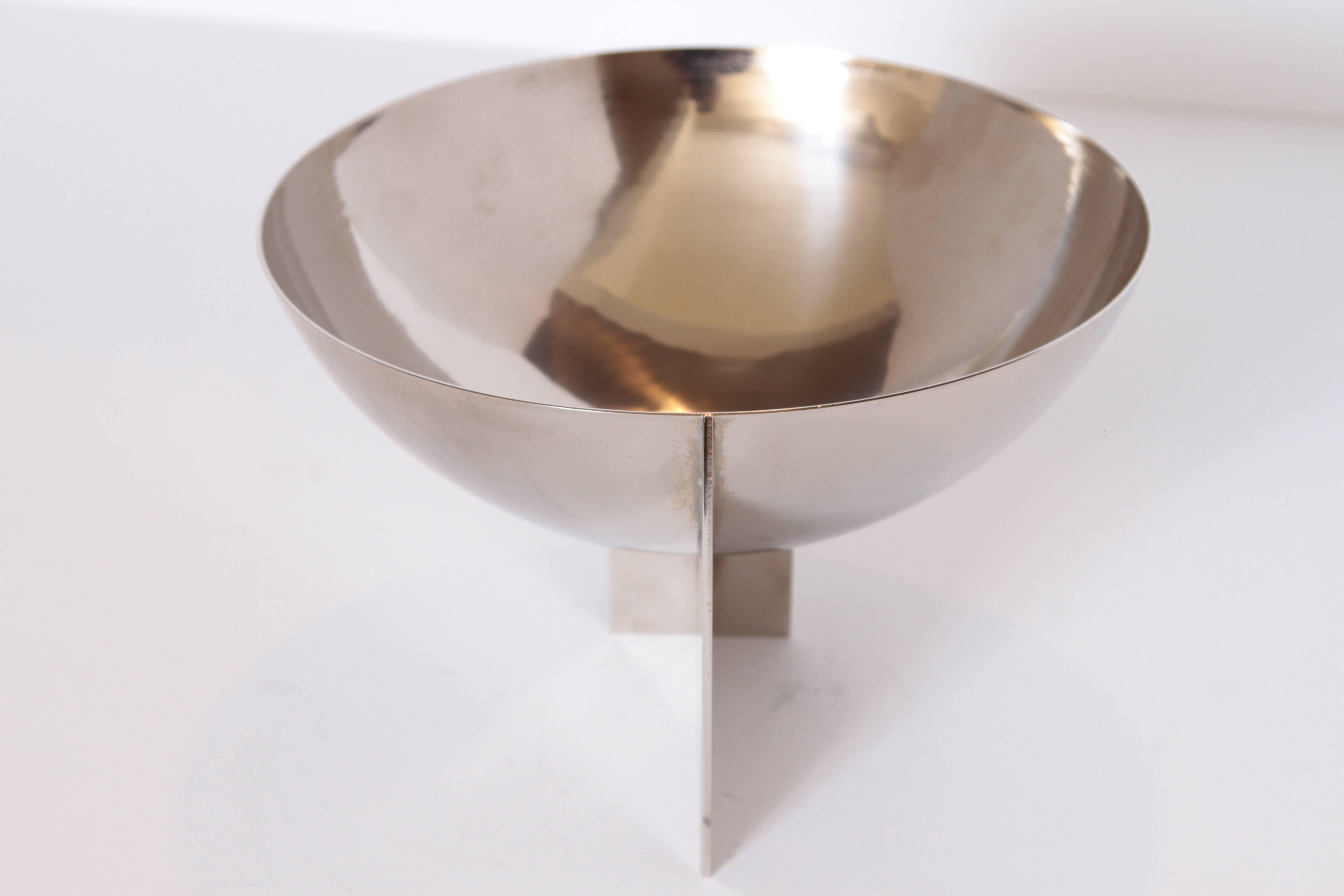 Machine Age Art Deco Signed Desny Silver Plate Centerpiece Bowl For Sale 2