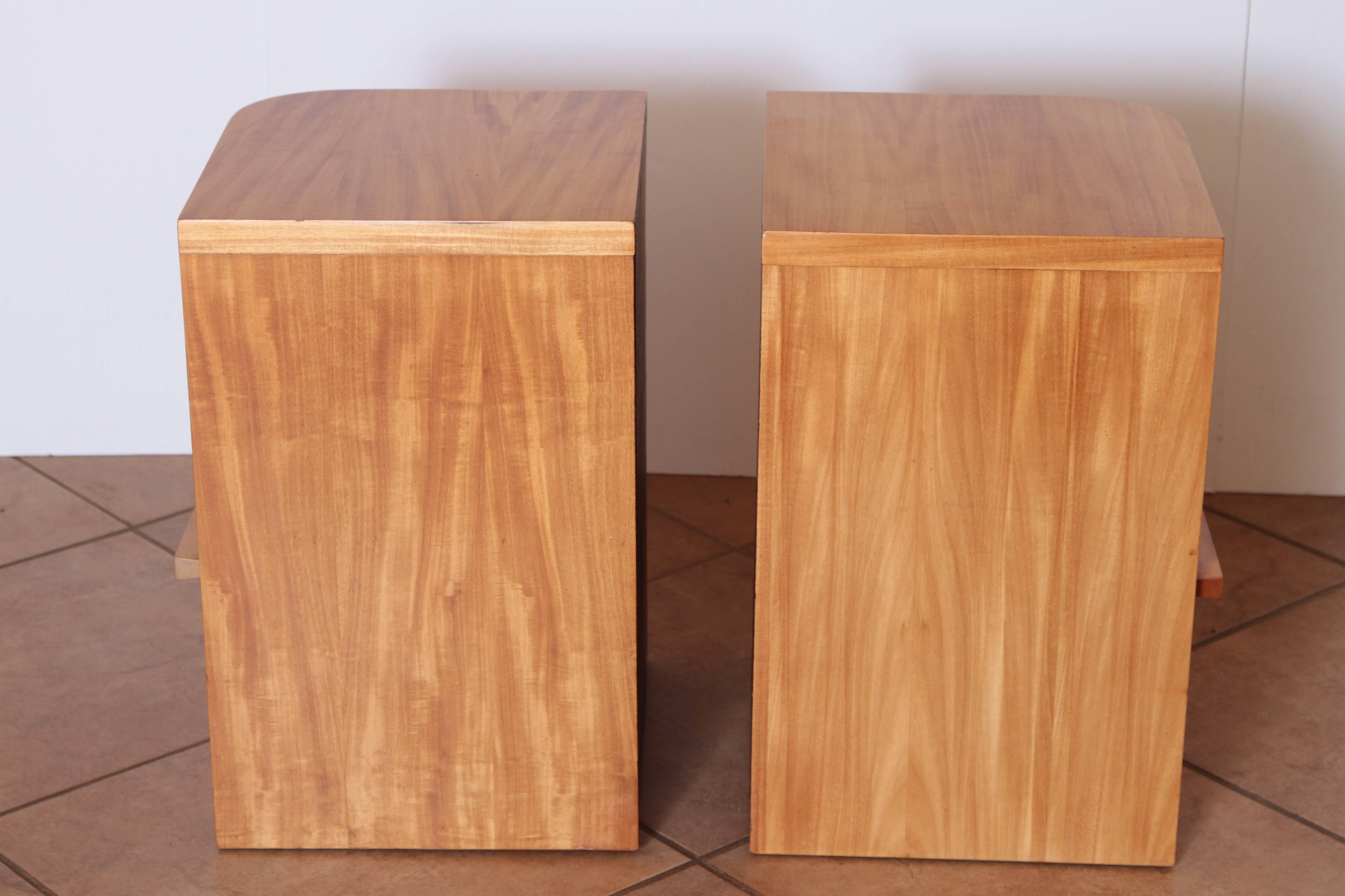 Art Deco Modern Age Nightstands / End Tables, Manner of Donald Deskey, Pair In Good Condition In Dallas, TX