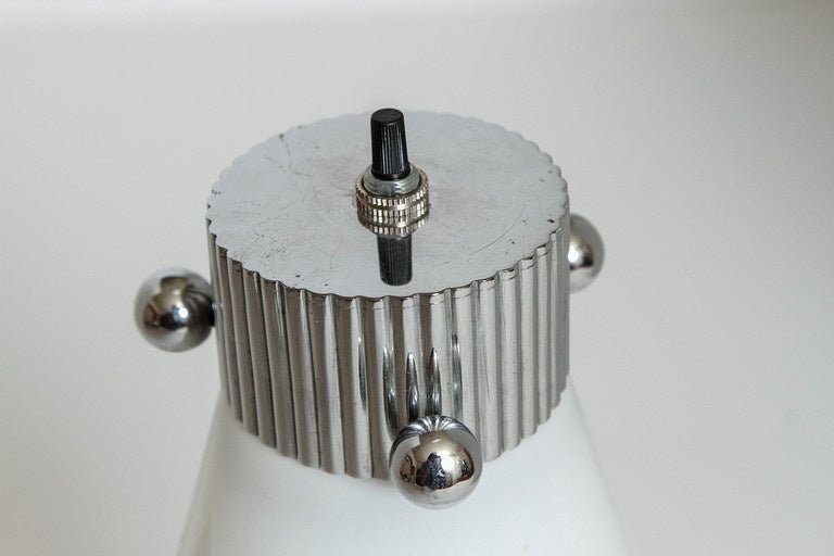 Vintage Streamline Machine Age Desk Lamp For Sale 1