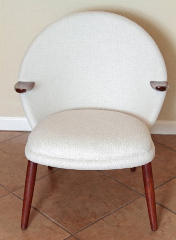 Mid-Century Modern Danish style armchair vintage restored.  Mid Century

Finn Juhl, Nana Dietzel.

Completely restored, solid, comfortable fine example.
Relatively compact stylish design with stylish tapered legs, fan back and wing arms.