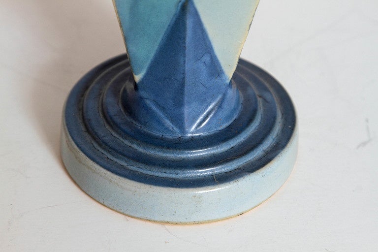 Roseville Futura Big and Little Blue Triangle Vases, Frank Ferrell, 1928 In Good Condition In Dallas, TX