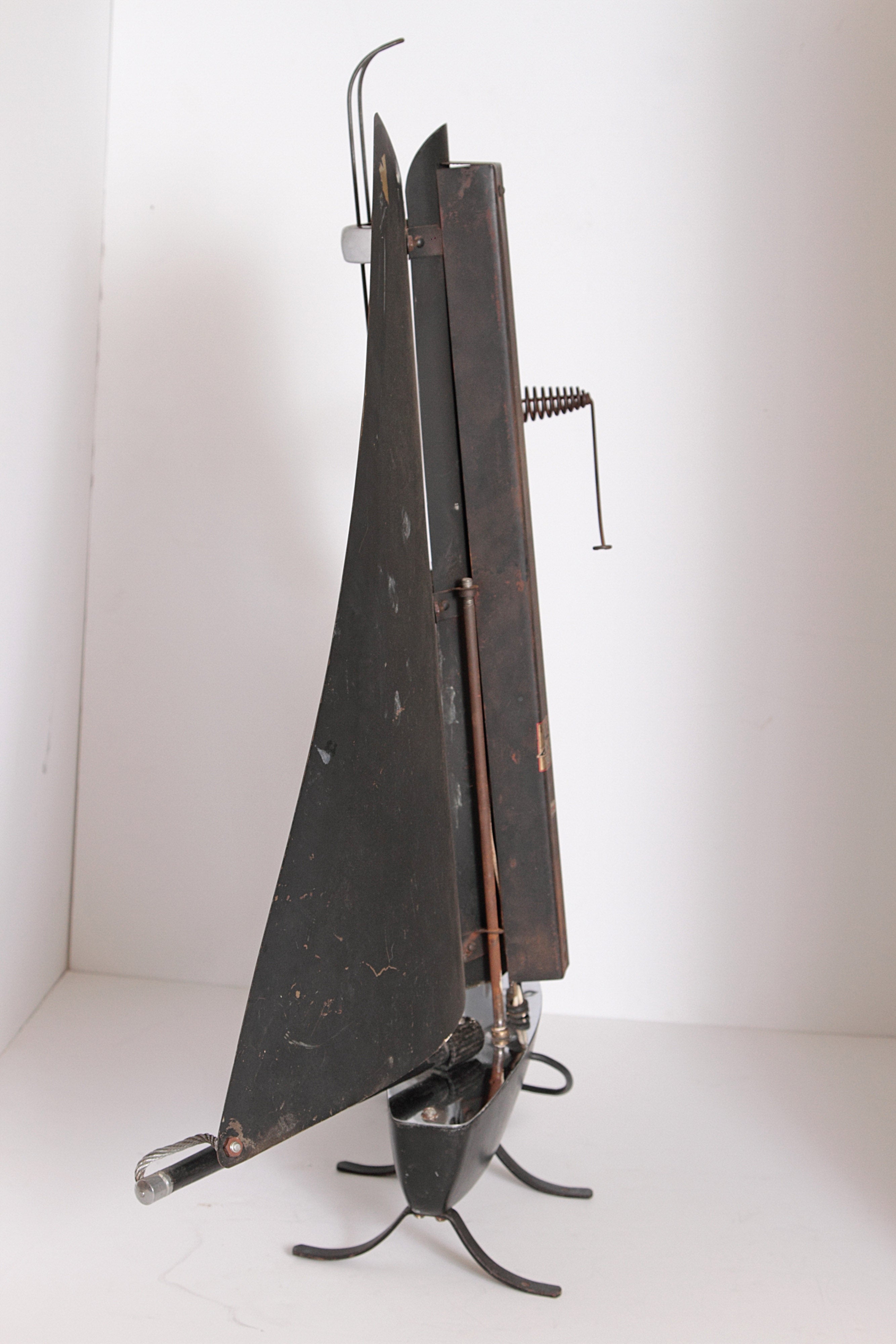 British Machine Age Sailboat Radiant Heater by Bunting Electric, circa 1930s In Good Condition For Sale In Dallas, TX