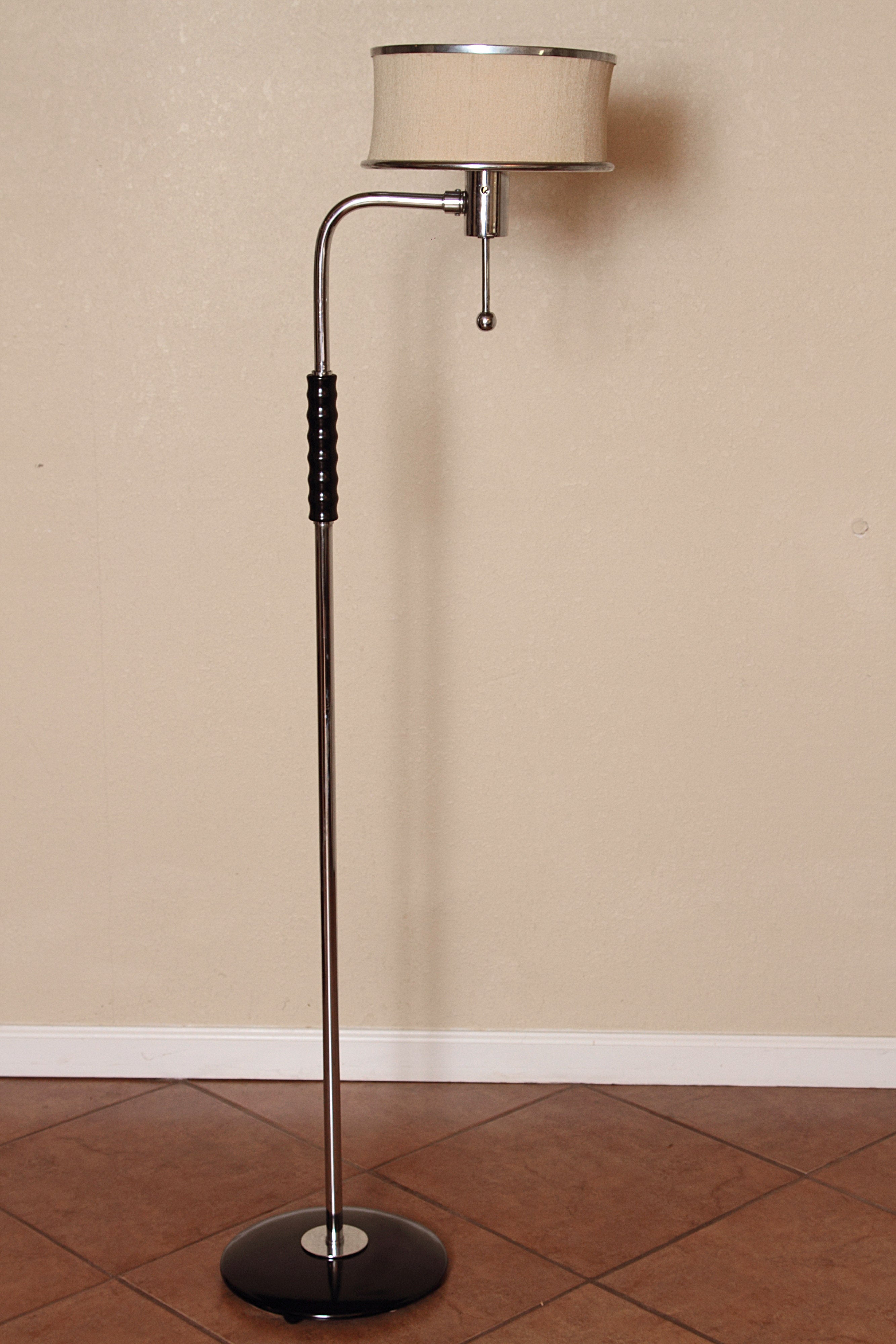 American Classic Gilbert Rohde for Mutual Sunset Machine Age Floor Lamp MSLC No. 3901