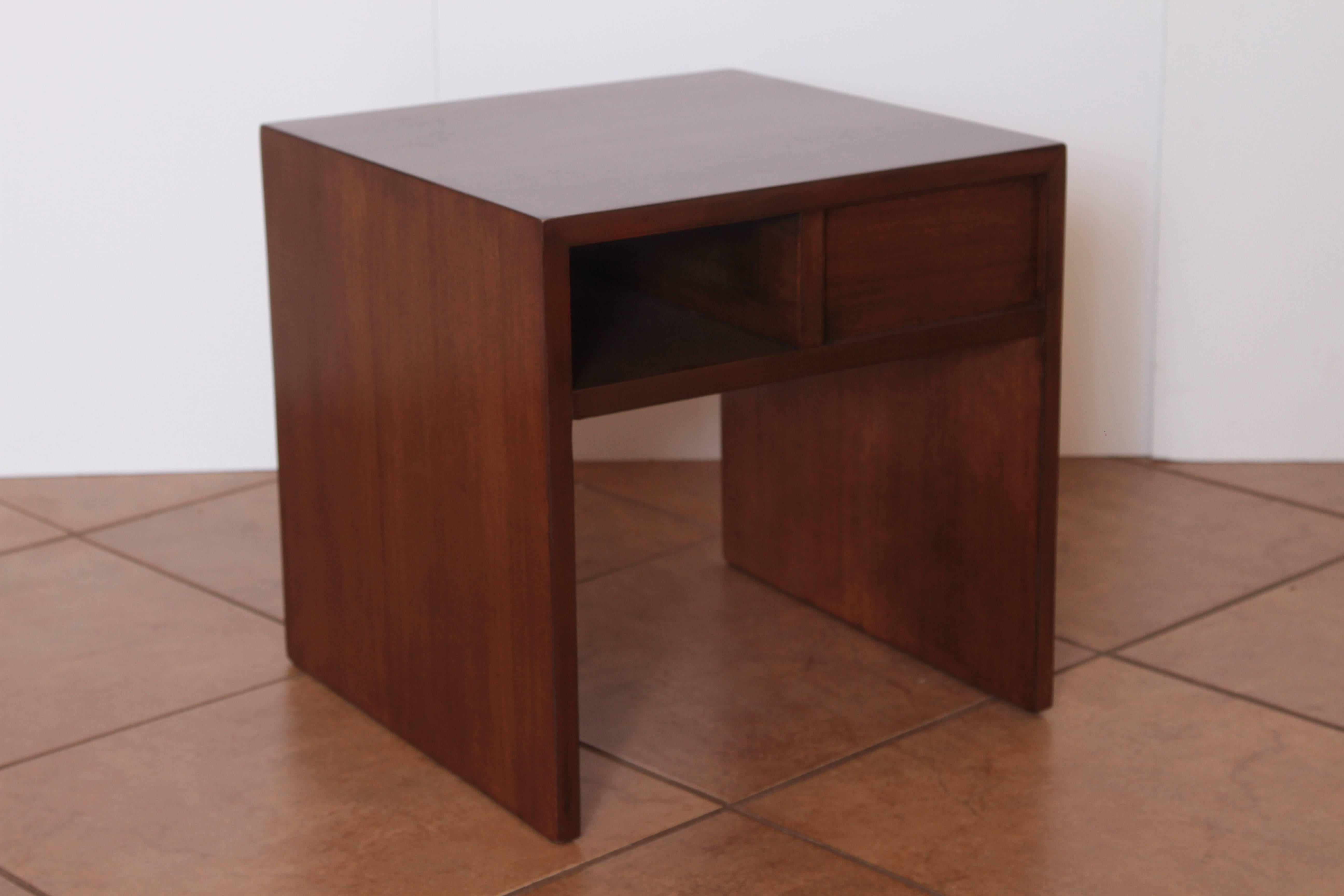 Mid-20th Century Art Deco Gilbert Rohde for Herman Miller Mansonia Group Occasional Table