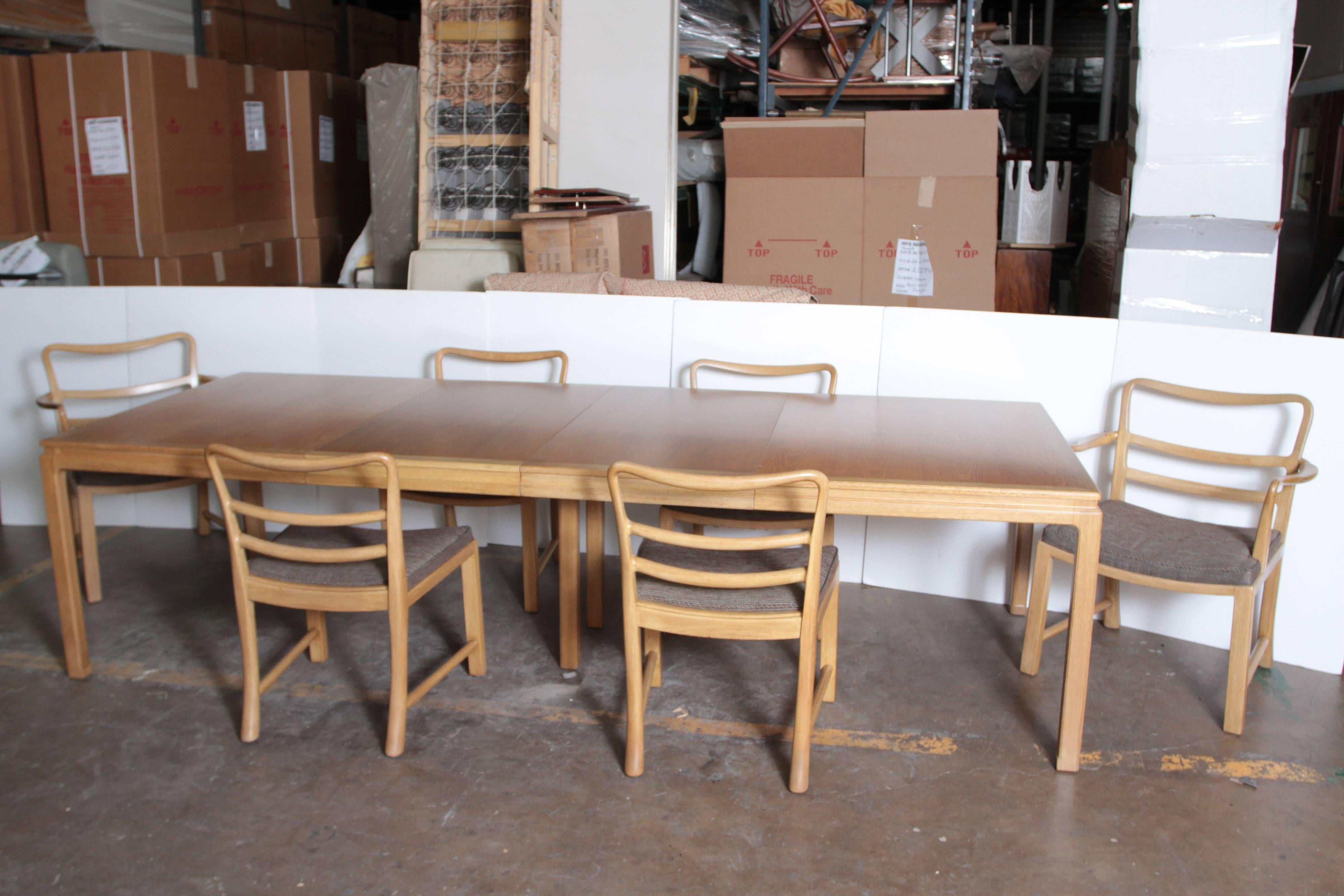 Edward Wormley Dunbar dining table with six chairs two leaves. Two armchairs, four side chairs.  Mid-century modern

Fine example of a massive Mid Century extension dining table, complete with two large 24