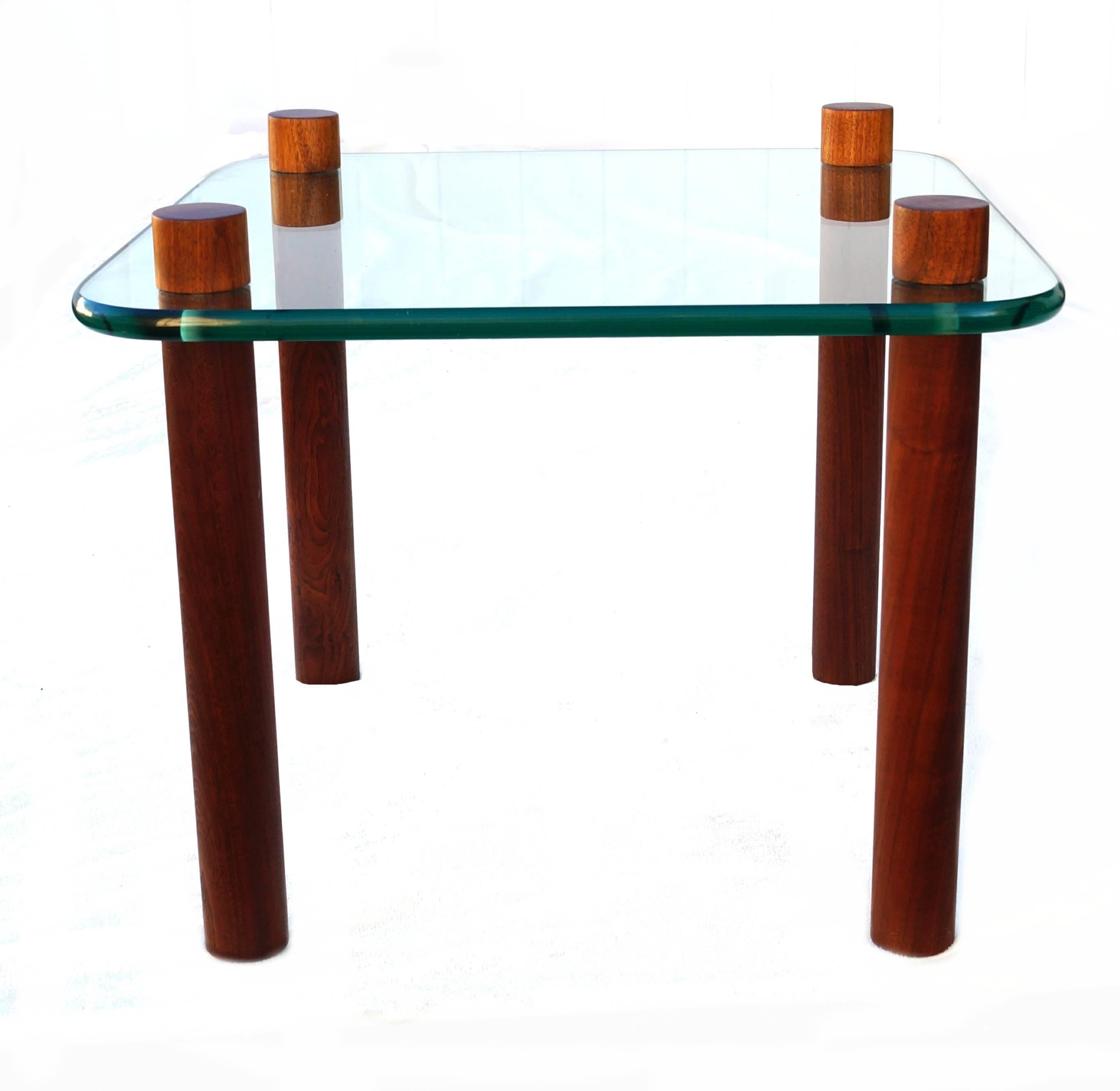 Mid-Century cocktail side end glass table attributed to Fabio Lenci. Measures: Glass height is 18 1/8
