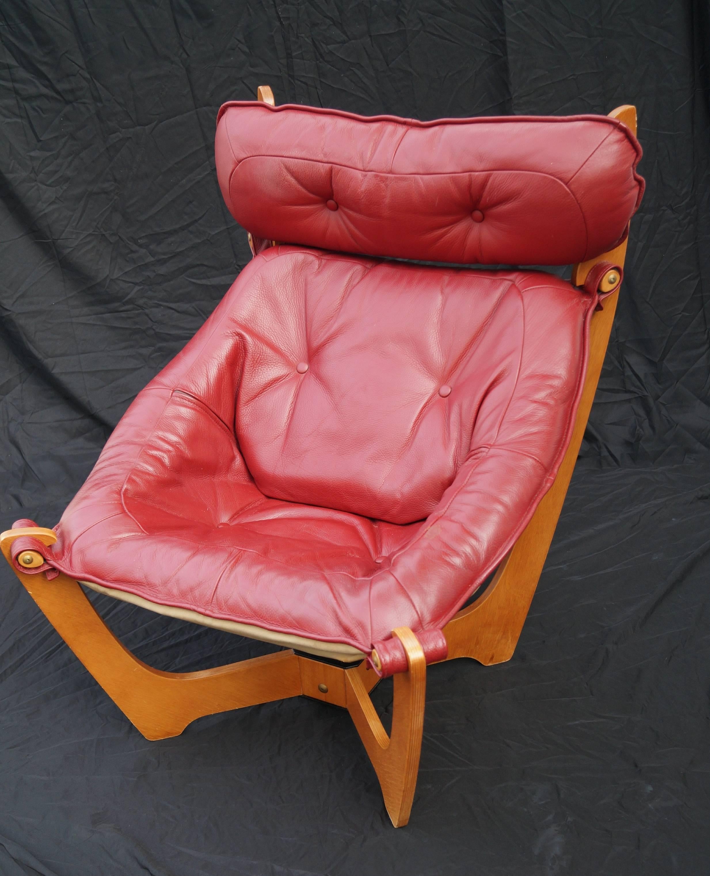 High back Red Luna Lounge Chair by Odd Knutsen