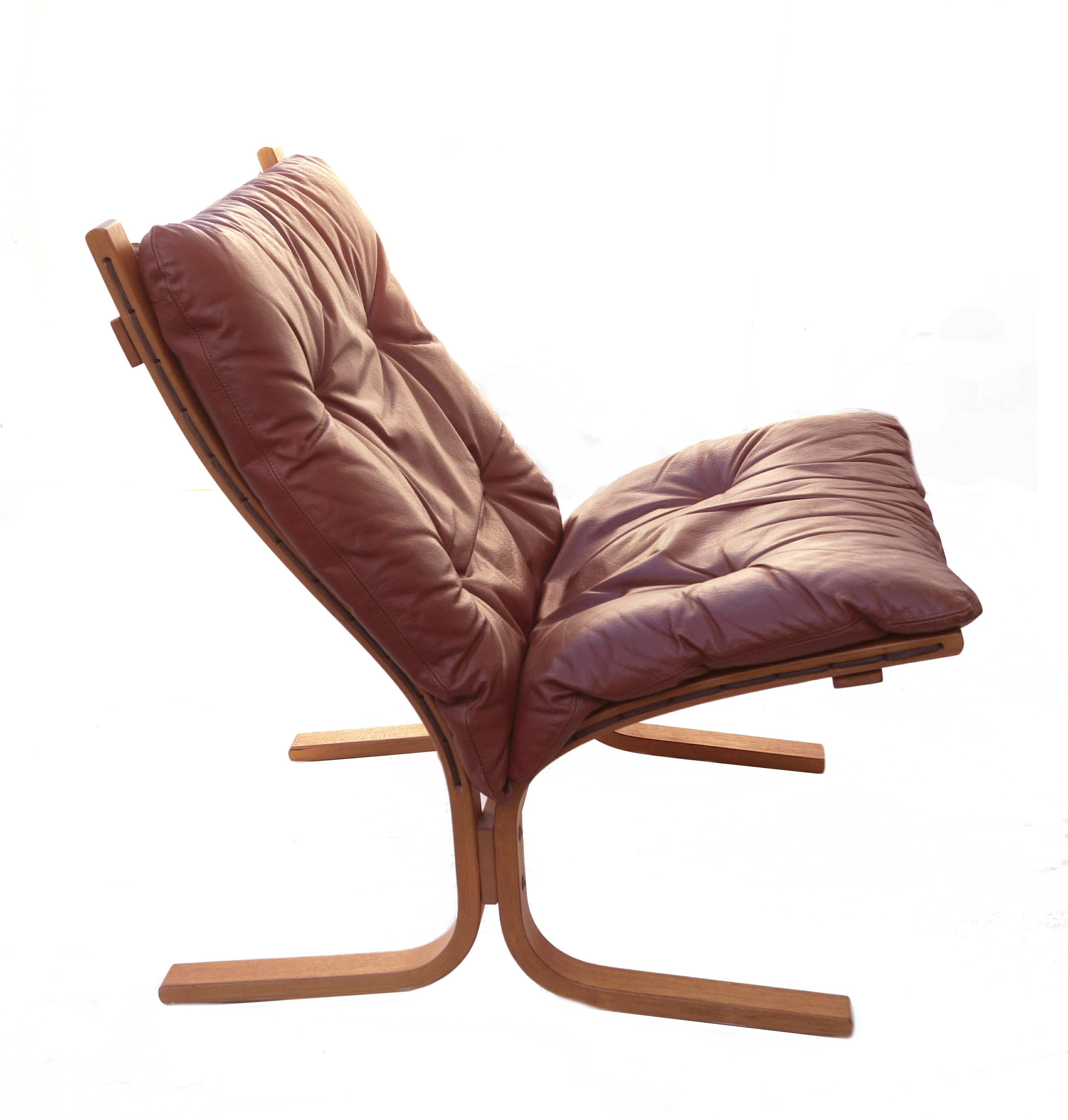 Ingmar Relling pair of siesta sling chairs in leather for Westnofa.