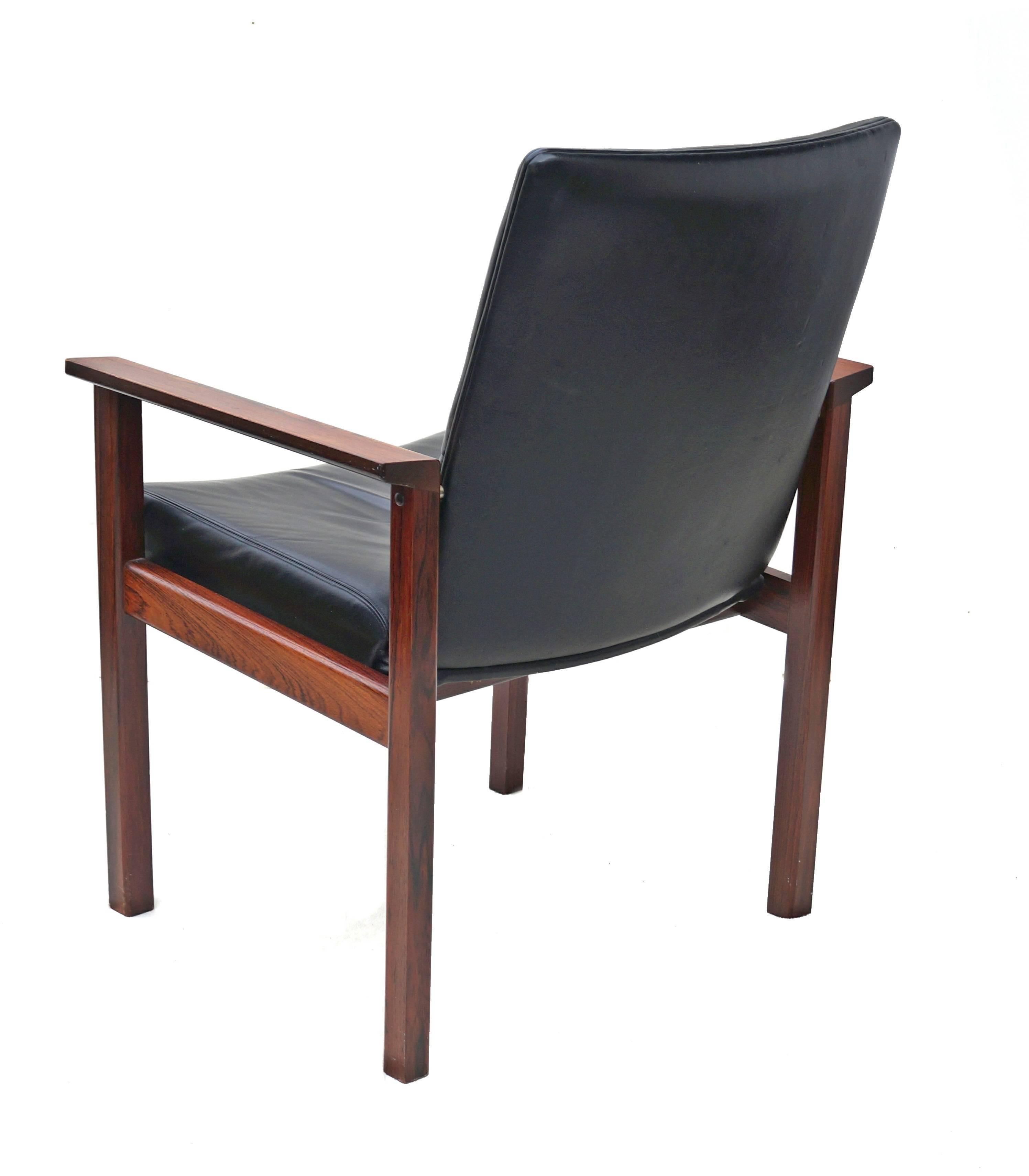 Mid-Century Danish Modern Rosewood Desk Office Side Chair Armchair  In Good Condition For Sale In Wayne, NJ