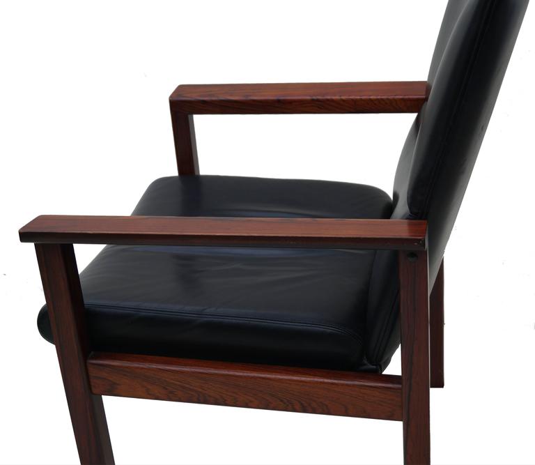 Mid-Century Danish Modern Rosewood Desk Office Side Armchair For Sale 1