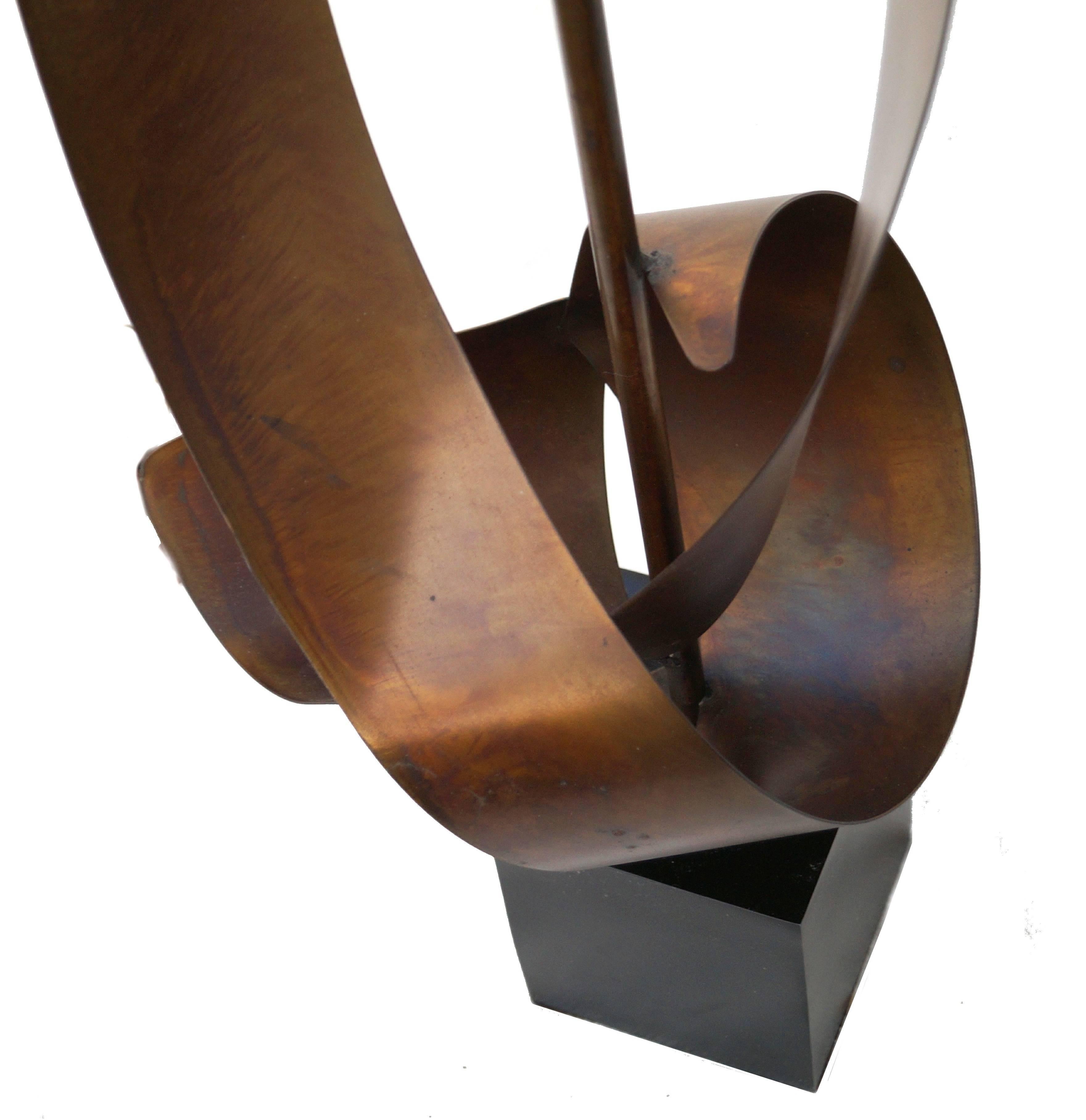 Pair of Large Harry Balmer for Laurel Lamp Sculptural Metal Ribbon Lamps 1