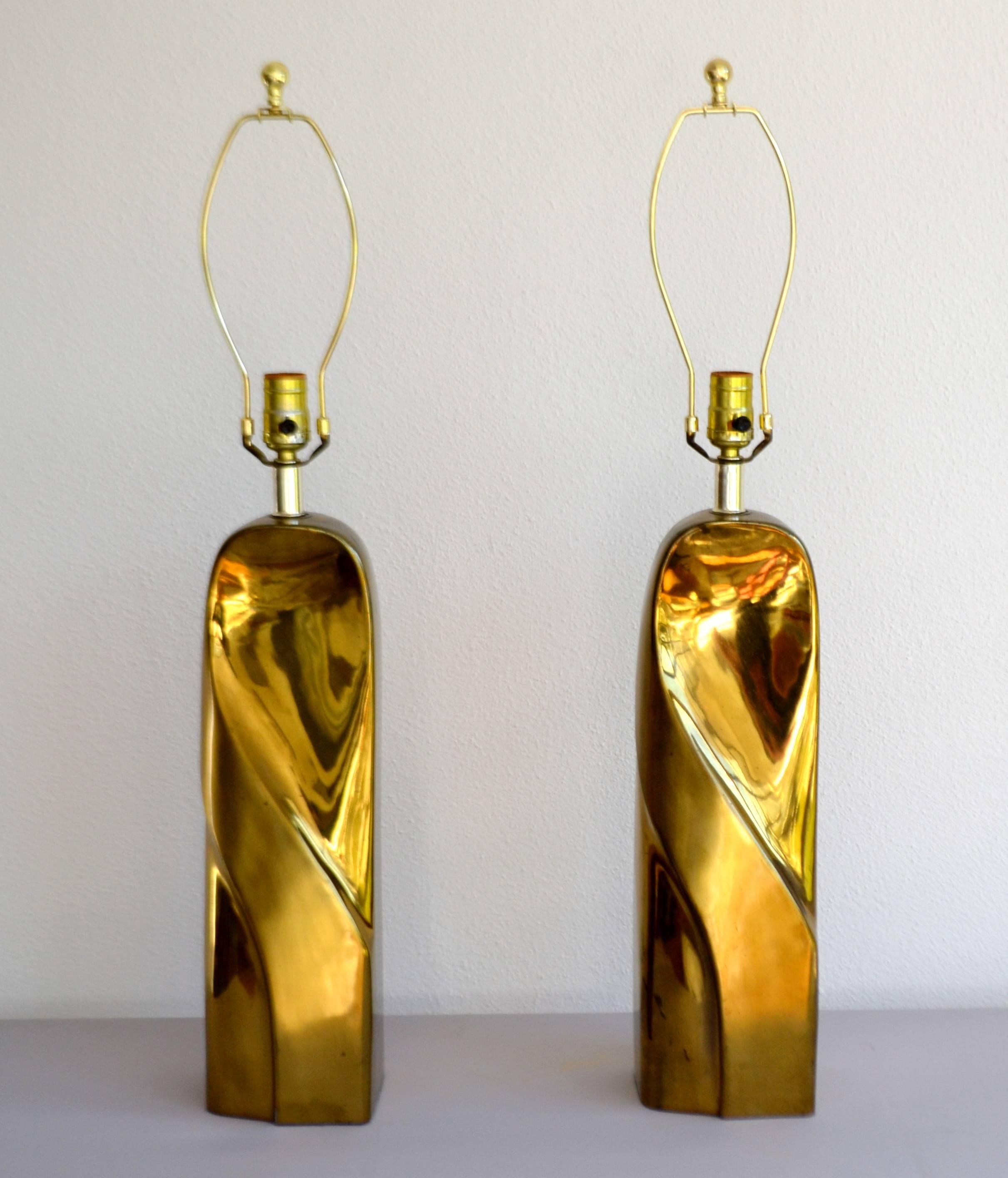 Pair of Postmodern Polished Brass Table Lamps 3