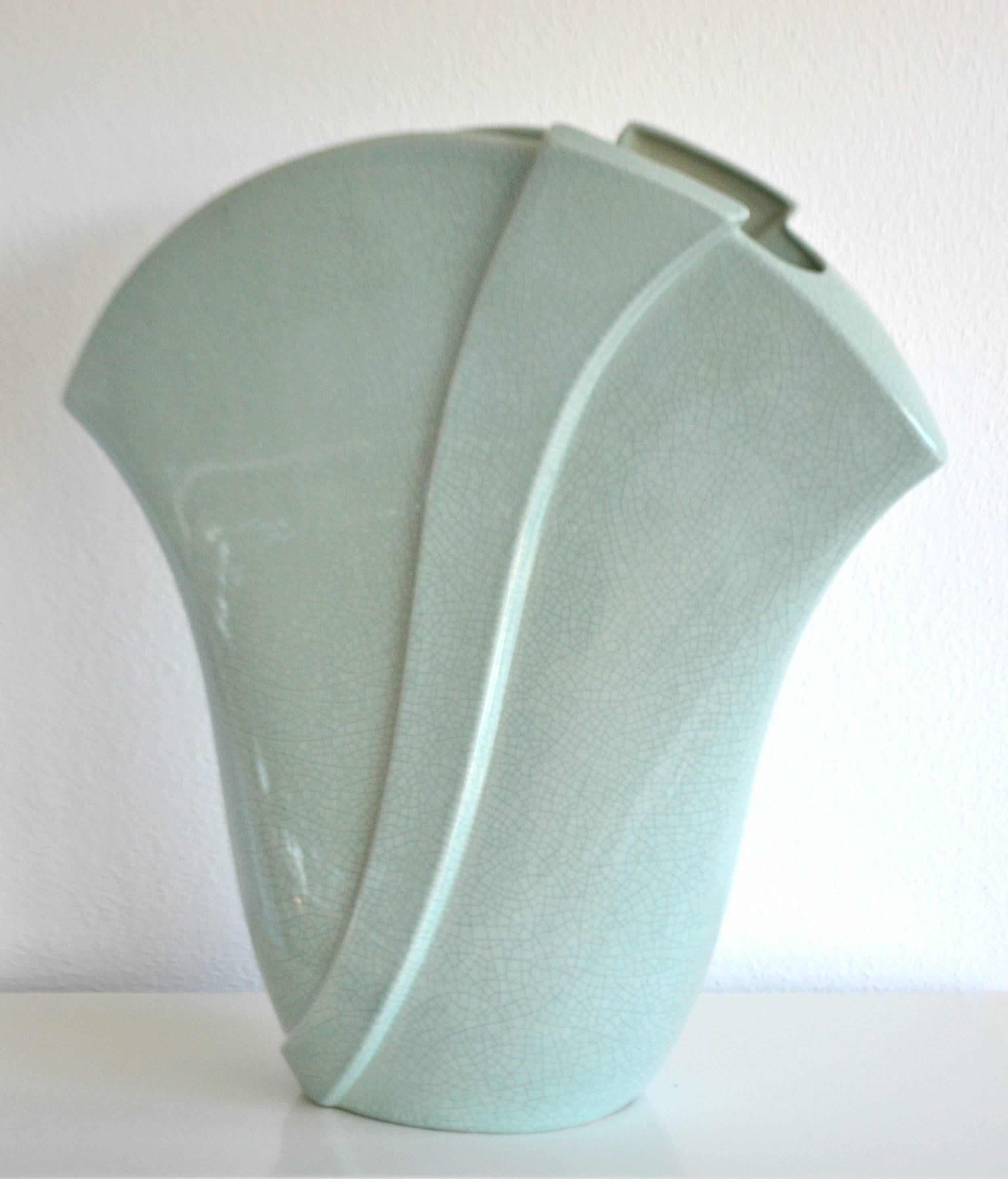 Postmodern Fan Form Ceramic Vase In Good Condition For Sale In West Palm Beach, FL