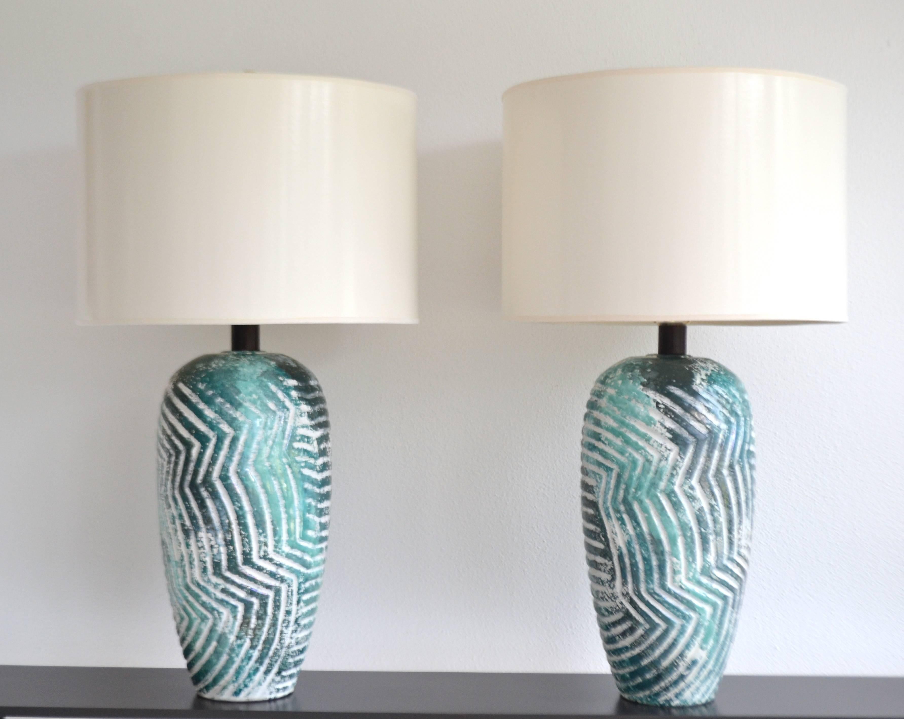 Pair of Graphic Postmodern Ceramic Jar Form Table Lamps For Sale 3