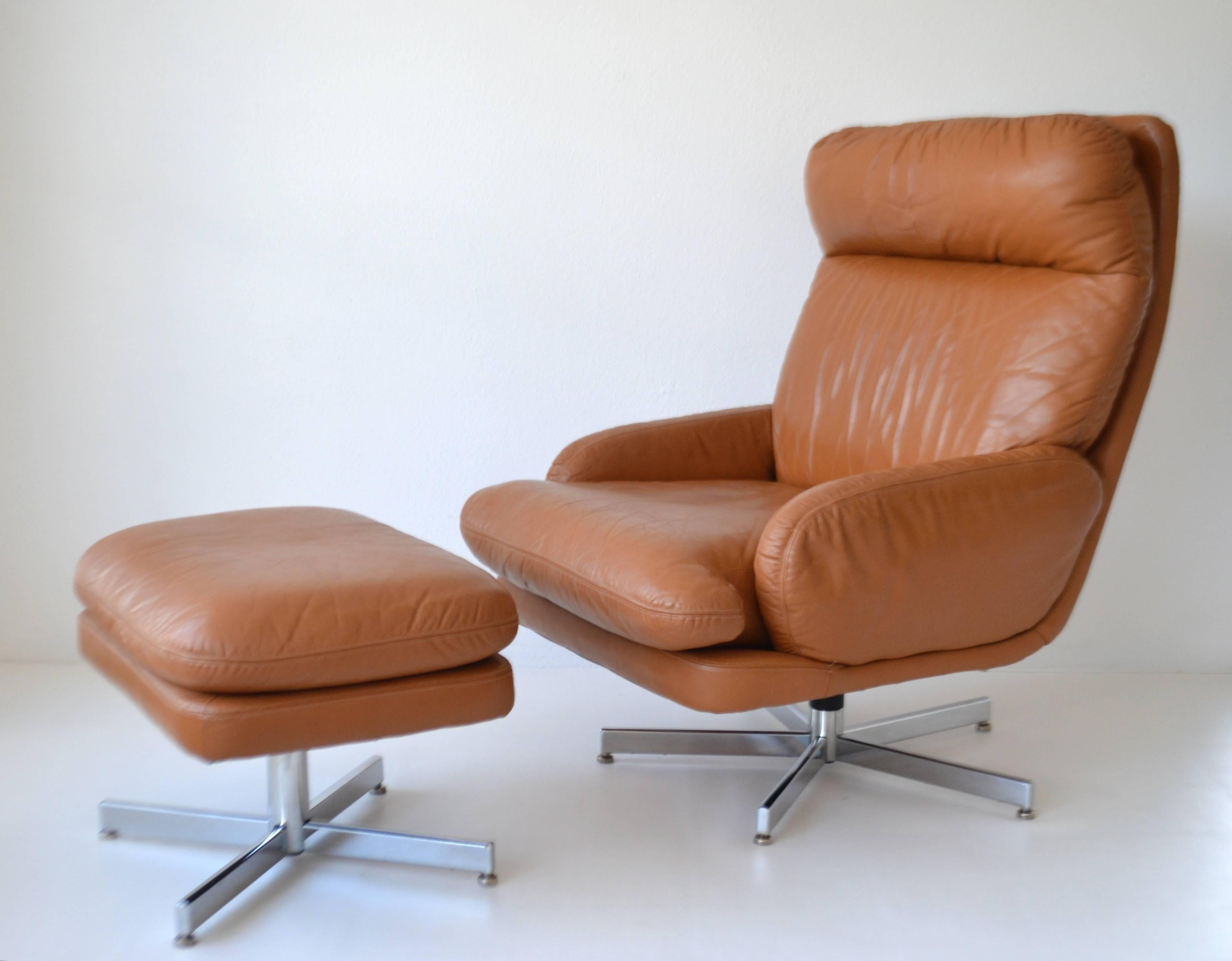 Midcentury Leather Lounge Chair and Ottoman For Sale 3