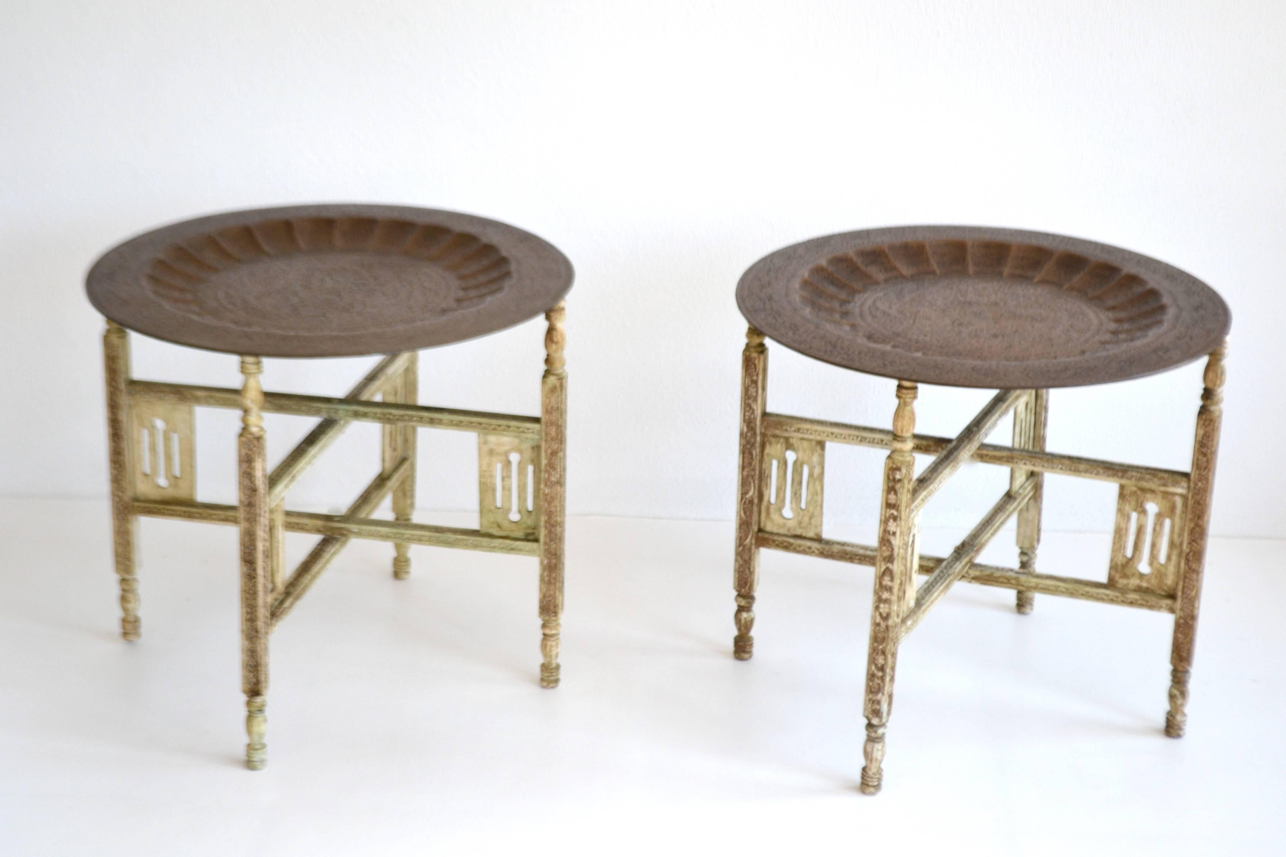 Pair of Anglo-Indian Brass Tray Tables In Excellent Condition In West Palm Beach, FL