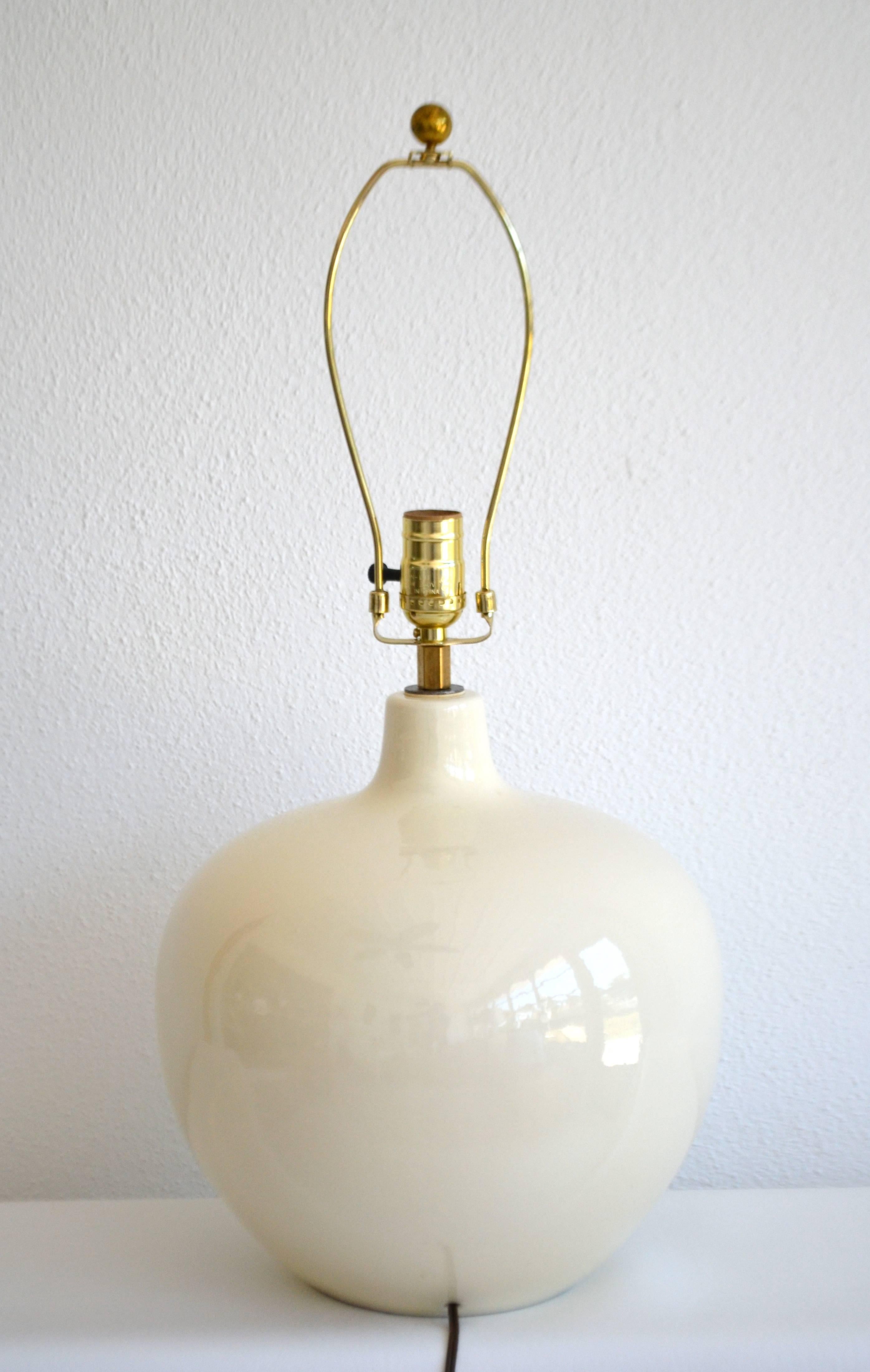 American Mid-Century White Glazed Ceramic Gourd Form Table Lamp