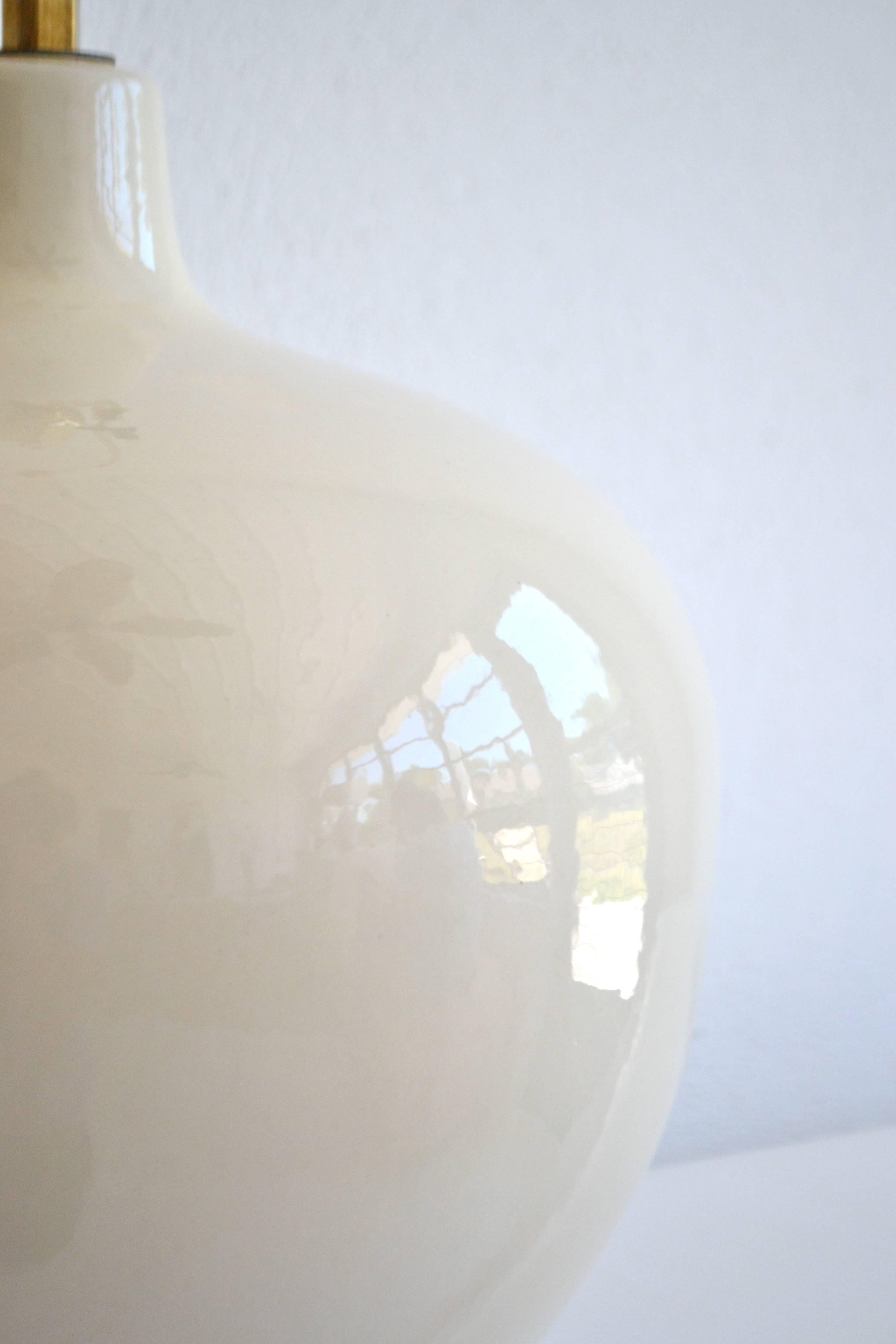 Mid-20th Century Mid-Century White Glazed Ceramic Gourd Form Table Lamp