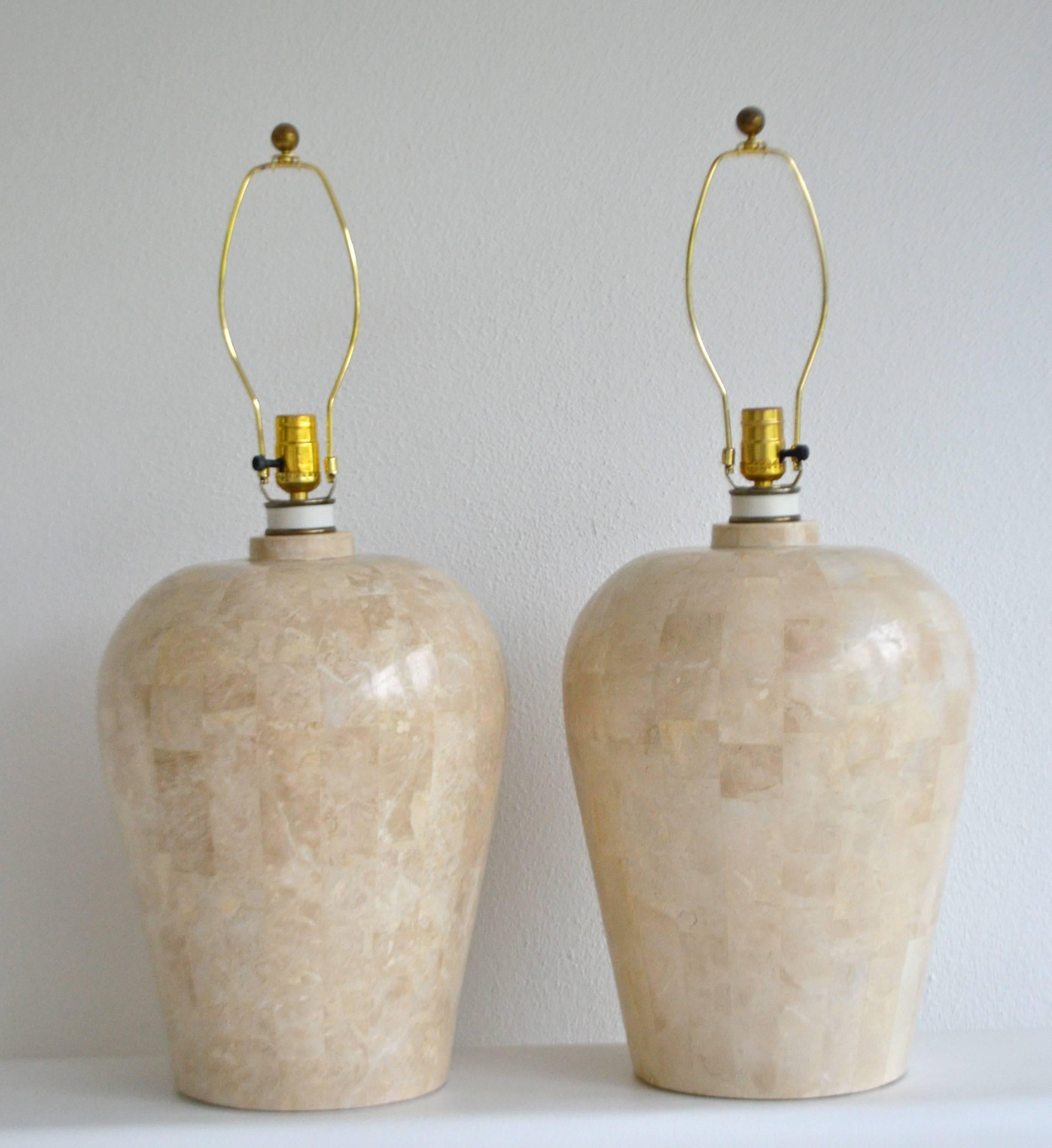 Post-Modern Pair of Postmodern Tessellated Stone Table Lamps For Sale