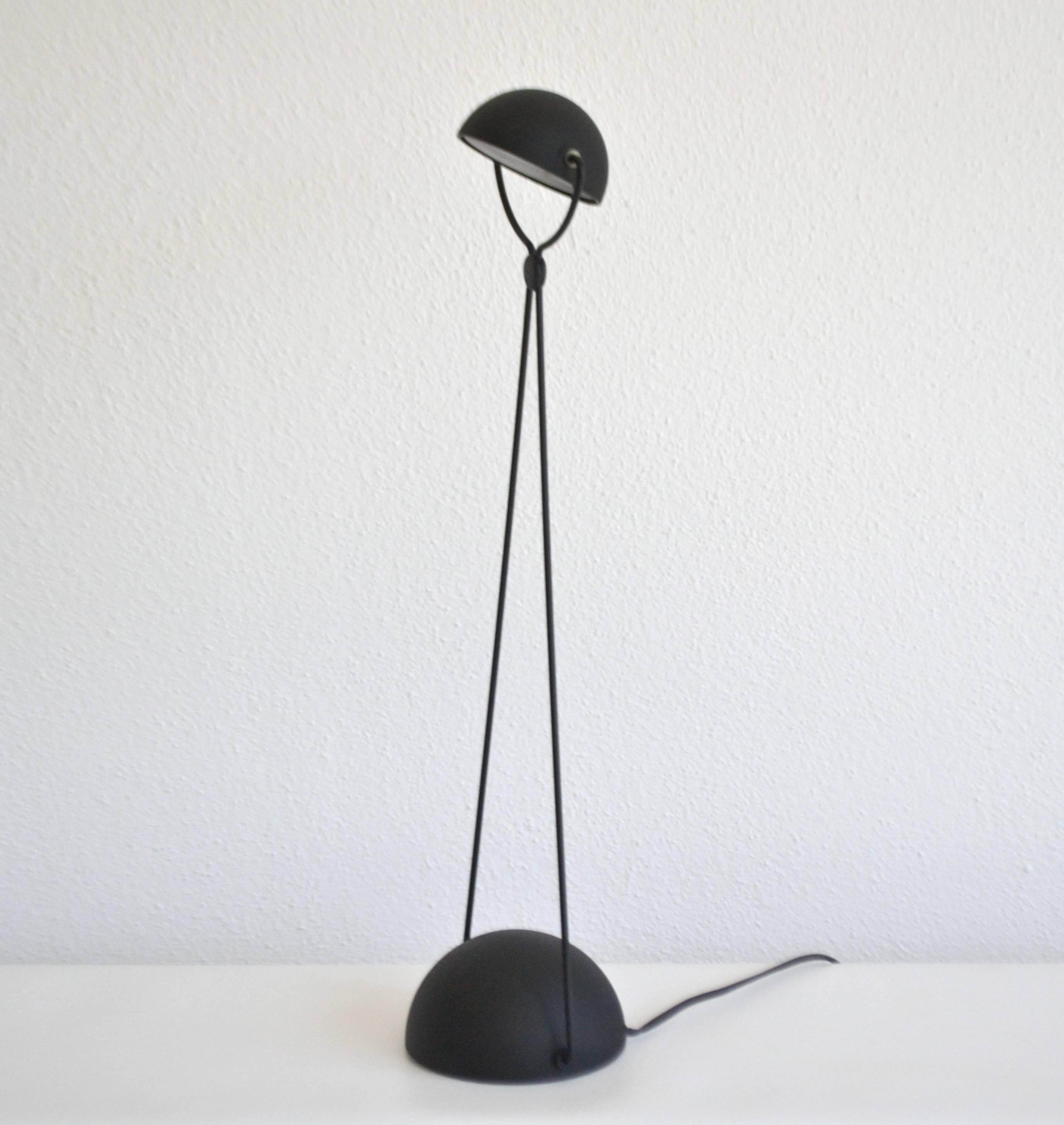 Postmodern Articulated Table Lamp In Good Condition For Sale In West Palm Beach, FL