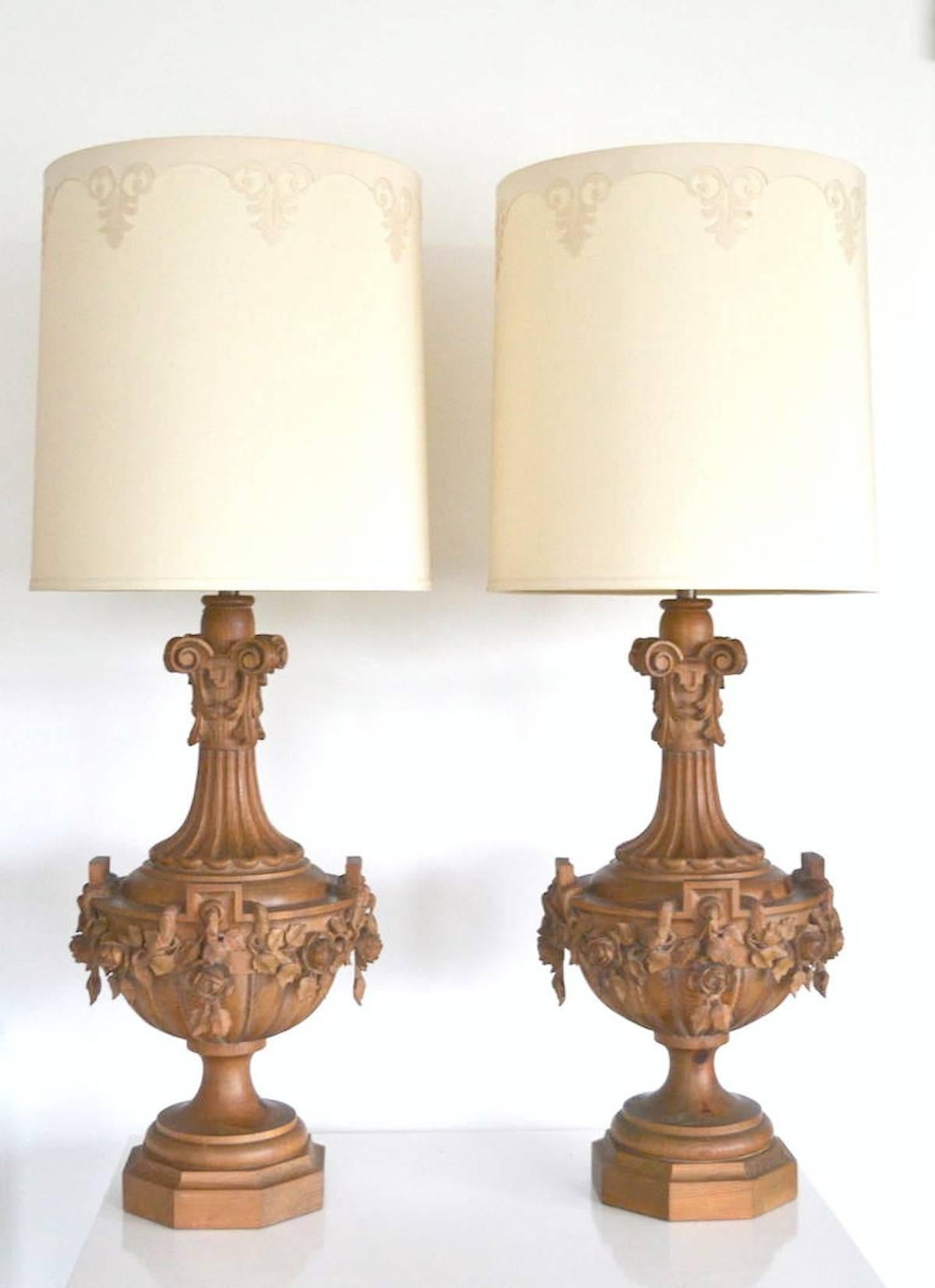 Pair of Hollywood Regency Carved Wooden Urn Form Table Lamps by Marbro 1