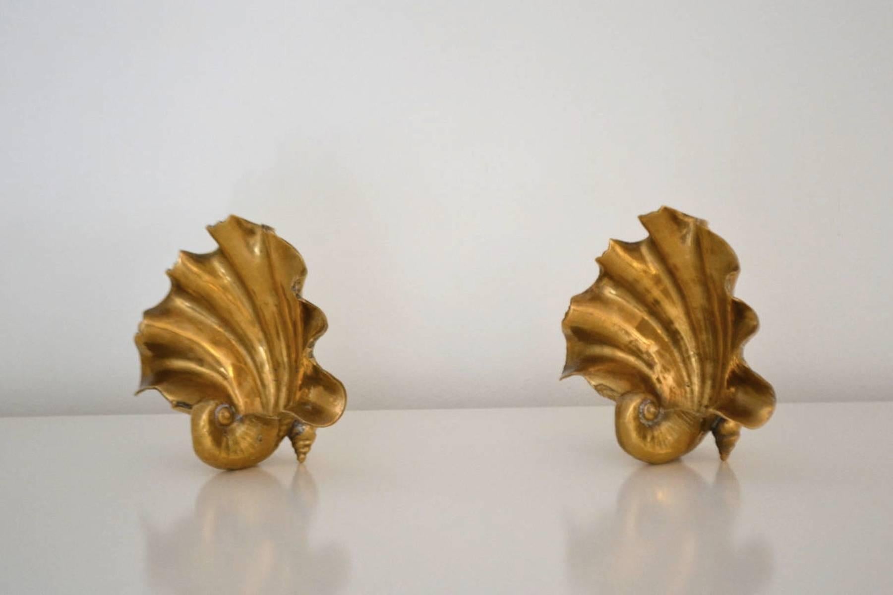 Mid-20th Century Pair of Italian Brass Shell Garniture For Sale