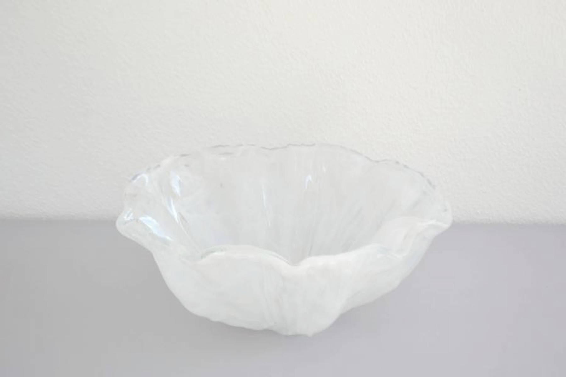 Postmodern Murano Glass Organic Form Bowl In Good Condition For Sale In West Palm Beach, FL