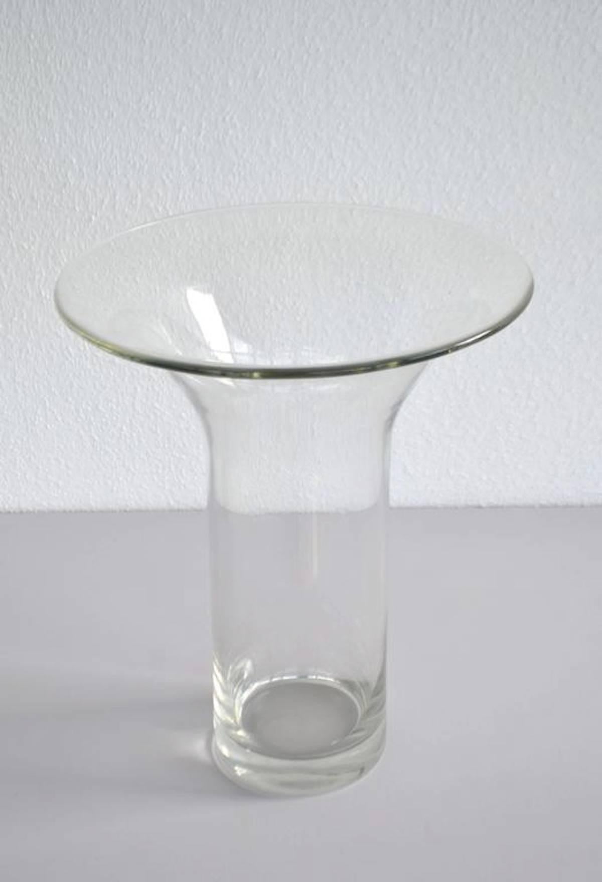 Midcentury French Blown Glass Vase In Good Condition For Sale In West Palm Beach, FL