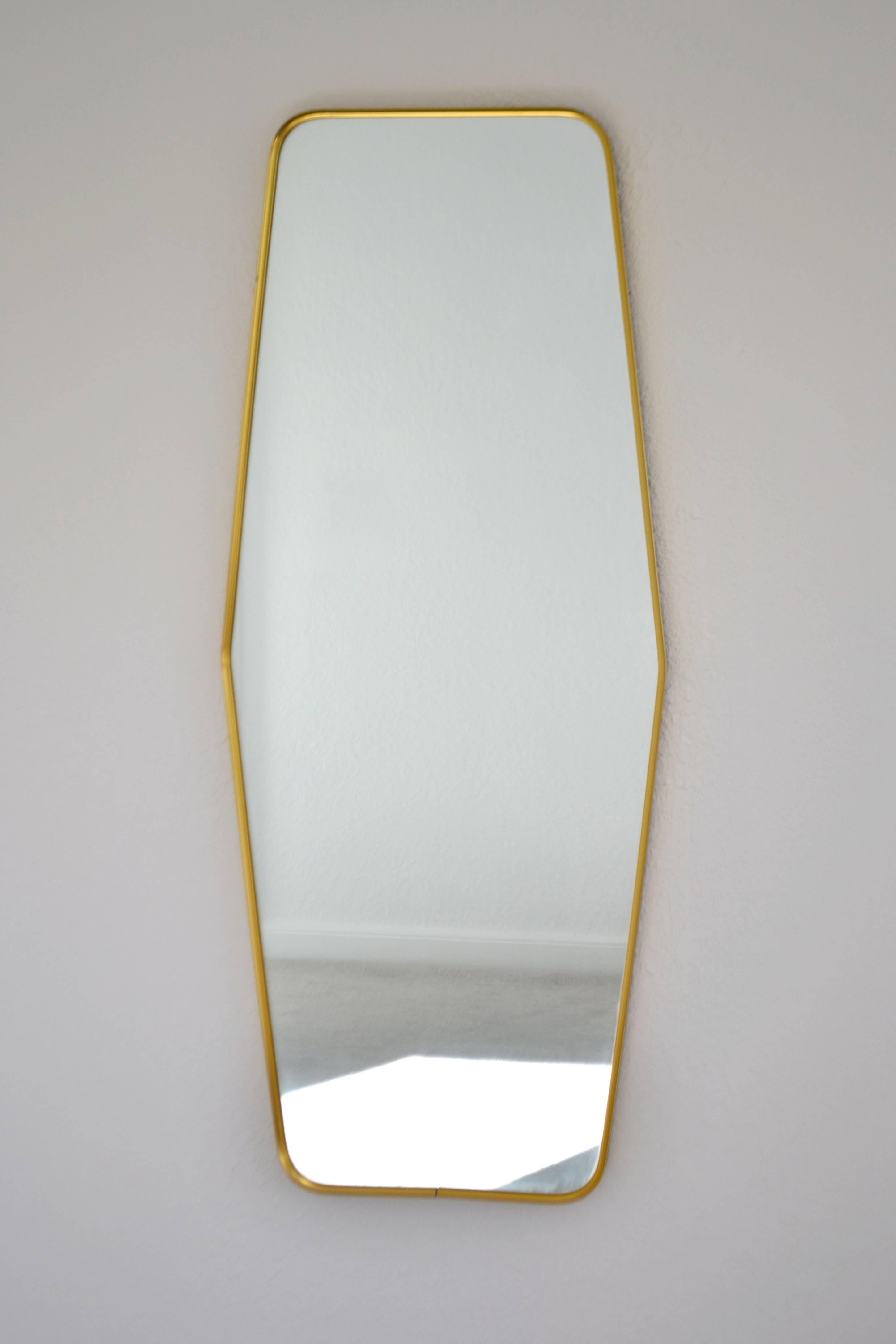 Midcentury Brass Wall Mirror In Excellent Condition In West Palm Beach, FL