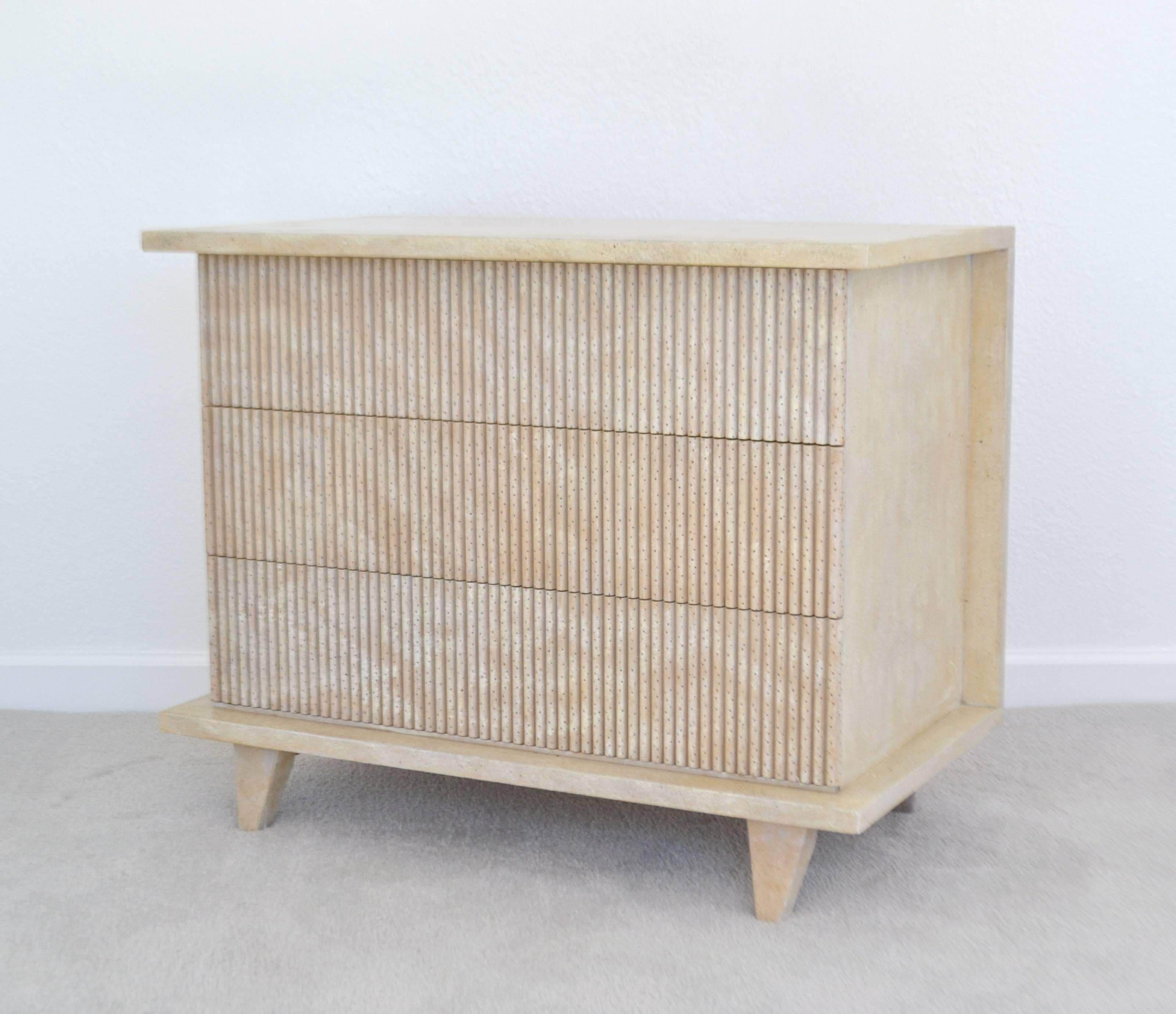 Mid-Century Cerused Chest In Excellent Condition For Sale In West Palm Beach, FL