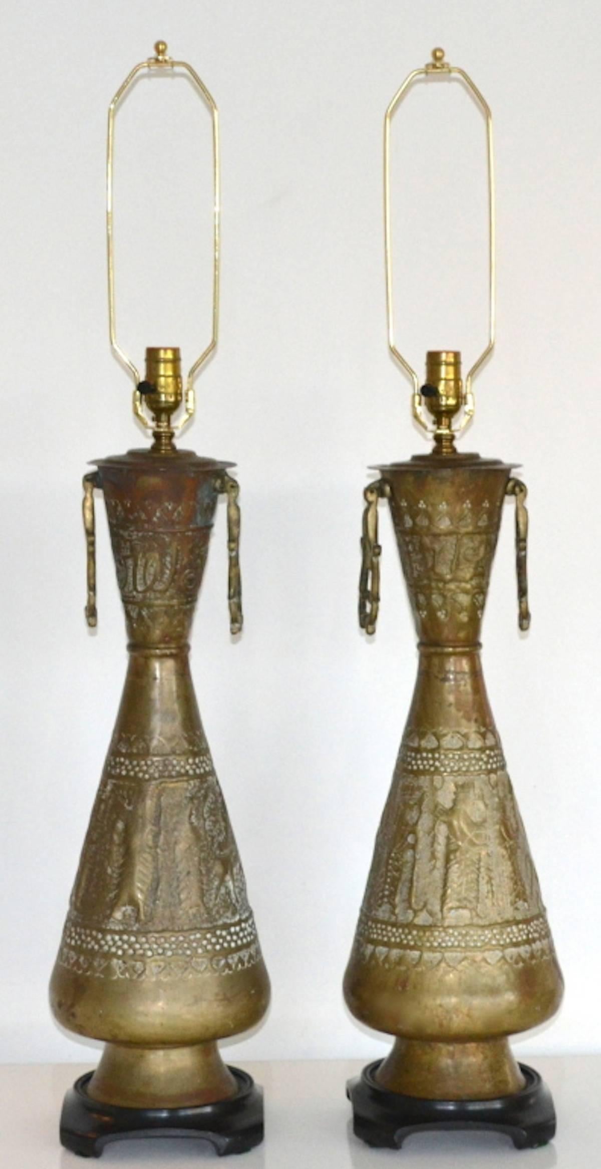 Mid-Century Modern Pair of Mid-Century Brass Table Lamps For Sale