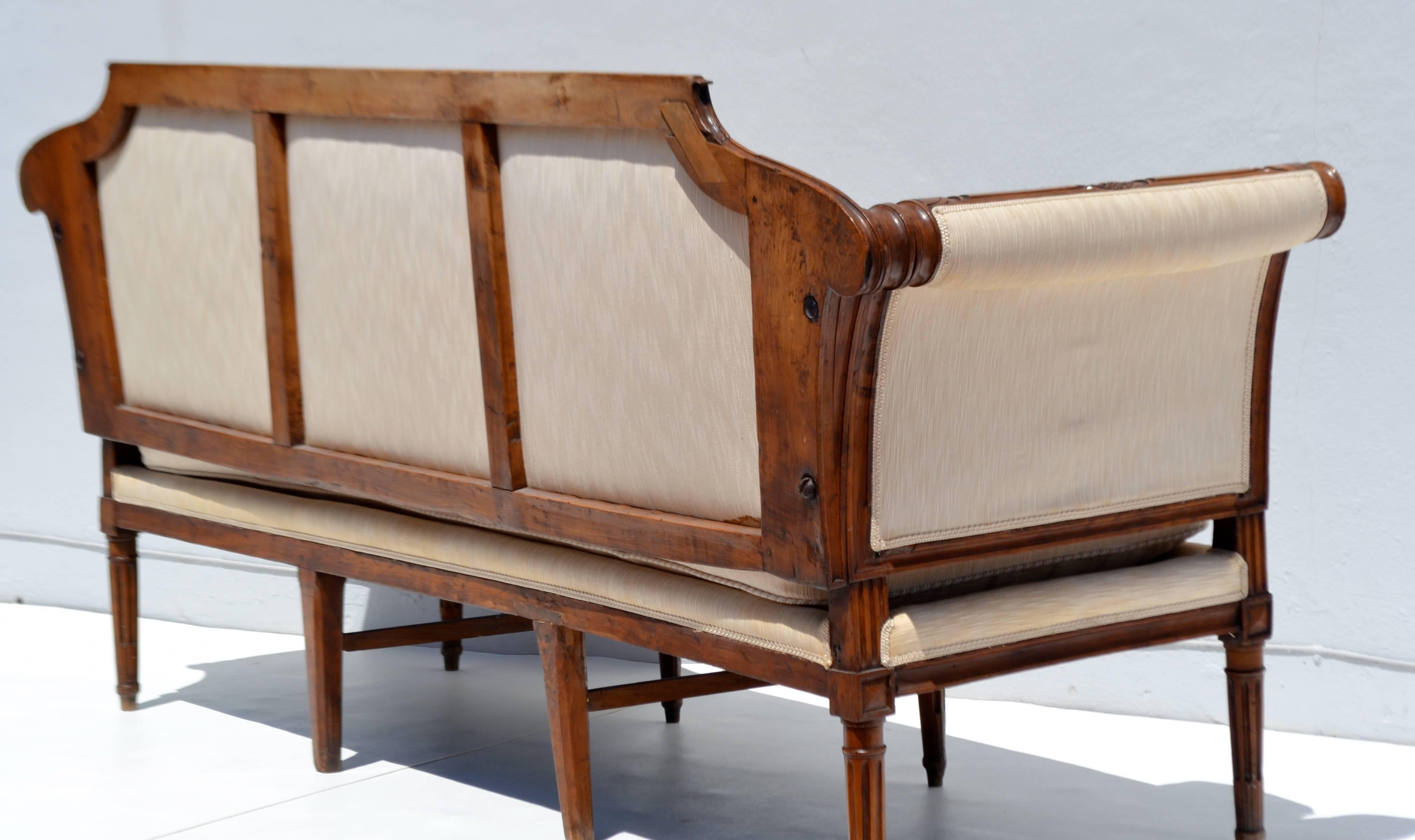 Regency Style Fruitwood Settee In Excellent Condition In West Palm Beach, FL