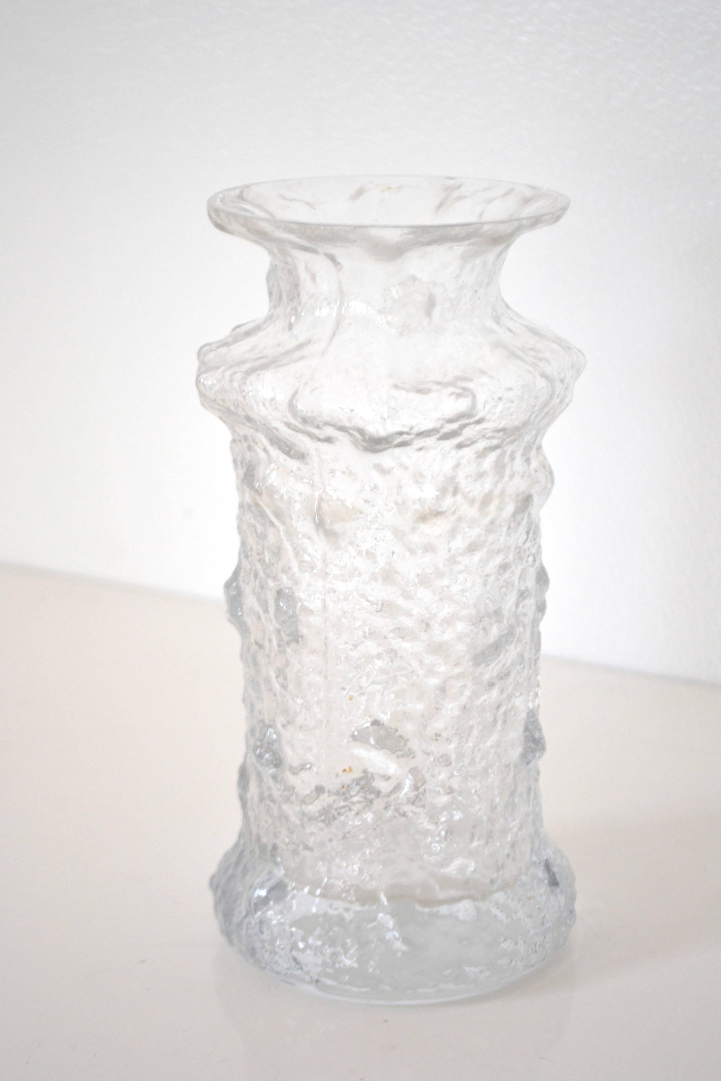 timo sarpaneva glass vase