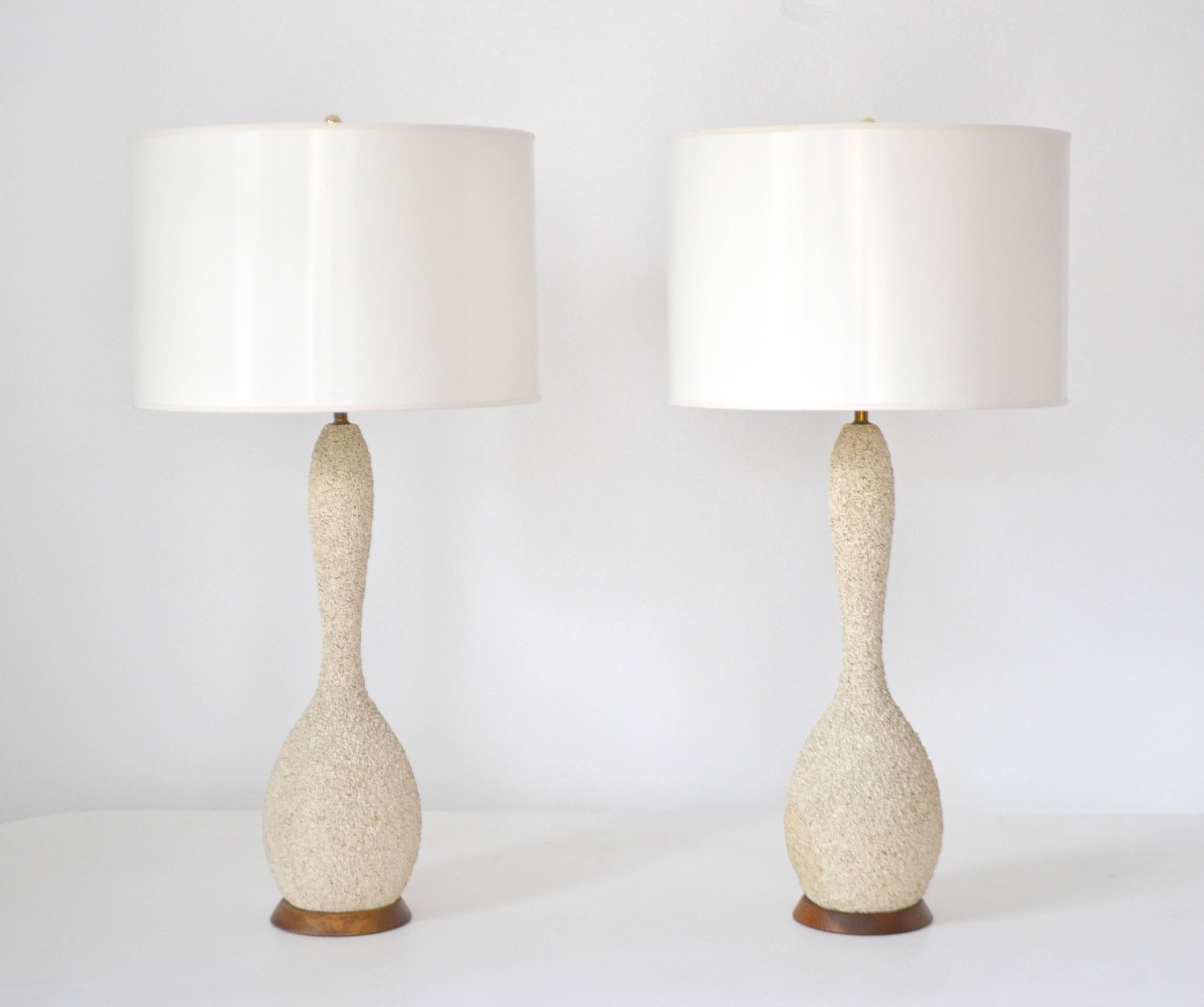 Brass Pair of Mid-Century Sand Glazed Textured Ceramic Gourd Form Table Lamps For Sale