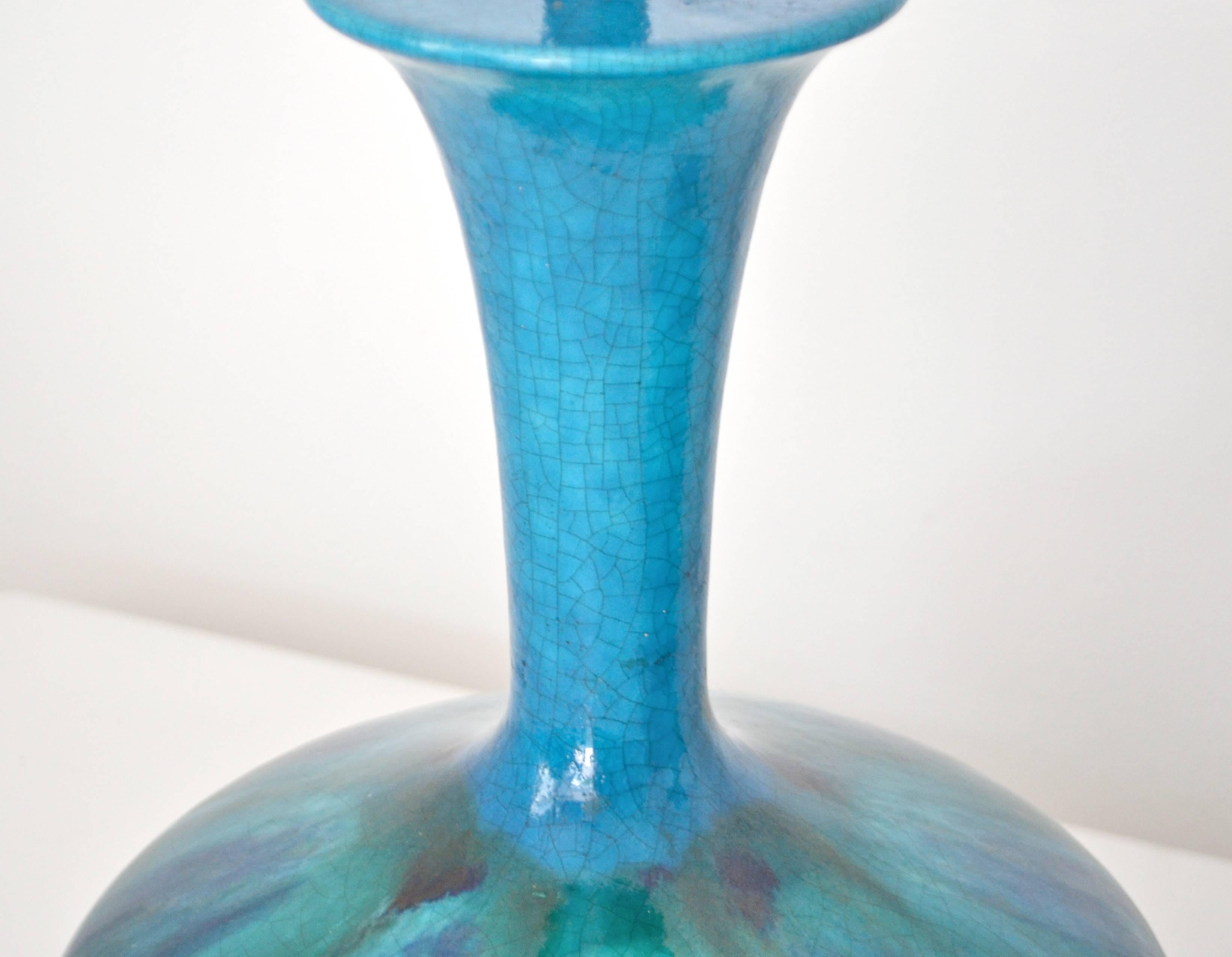 Pair of Mid-Century Blue Green Crackle Glazed Ceramic Jar Form Table Lamps In Good Condition For Sale In West Palm Beach, FL